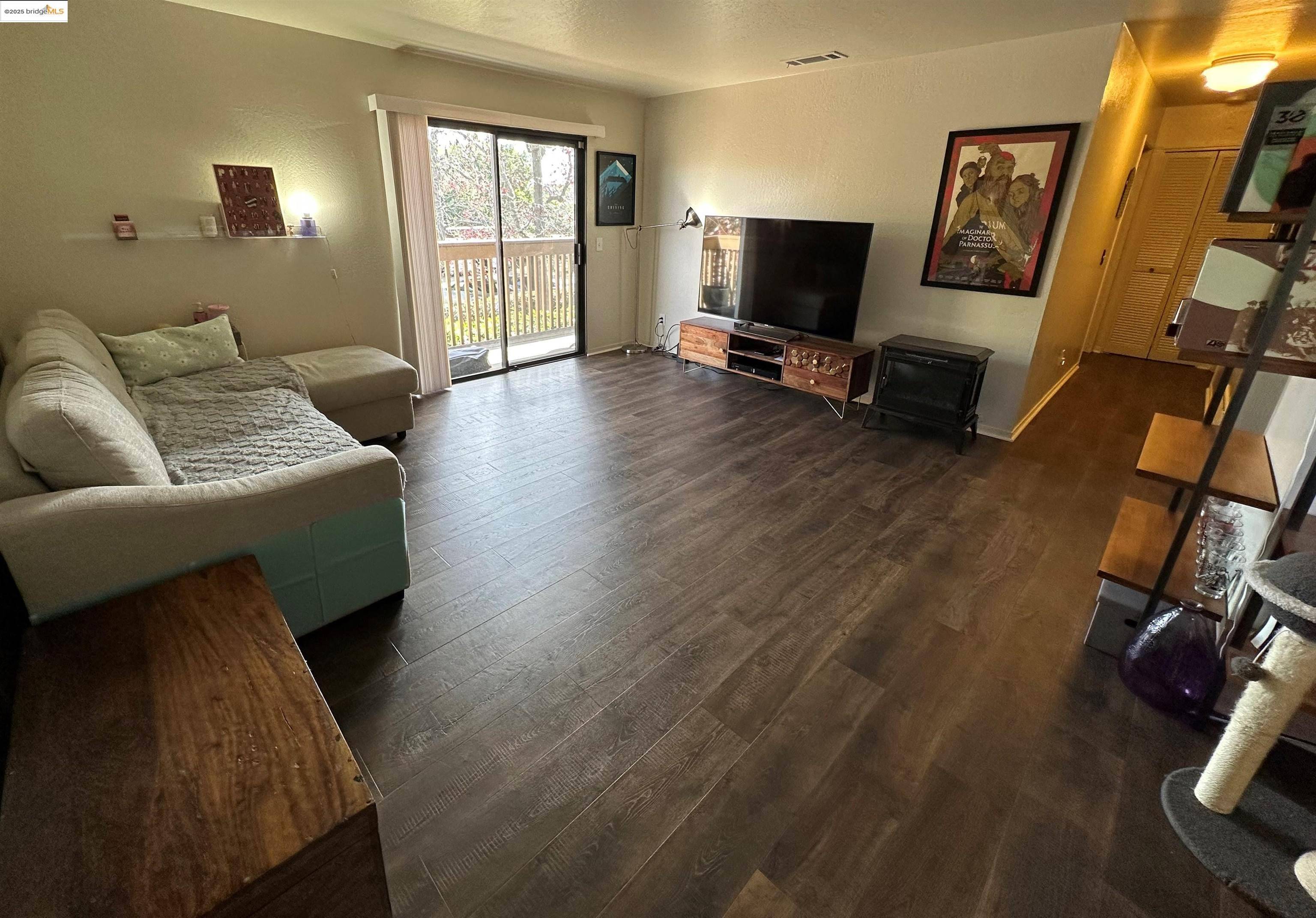 Concord, CA 94520,2398 Walters Way #6