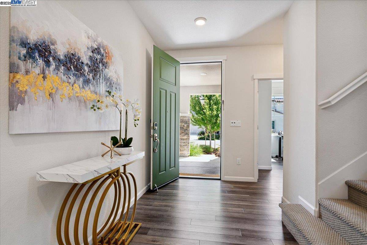 Antioch, CA 94531,5352 Guenoc Valley Ln