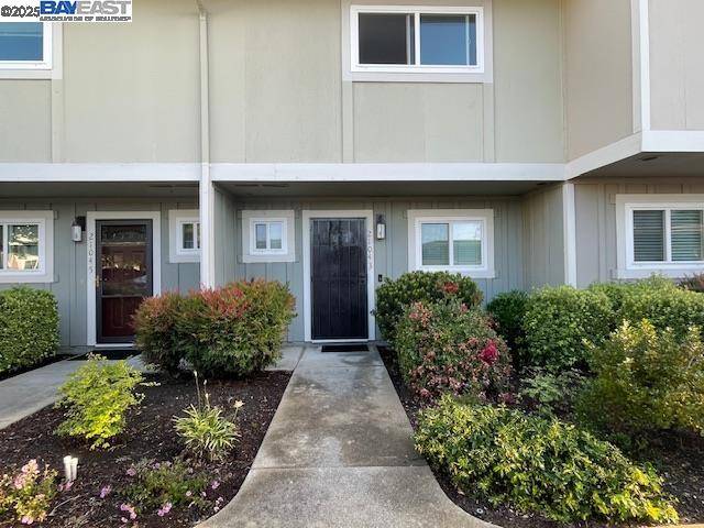 Castro Valley, CA 94546,21043 Baker Rd