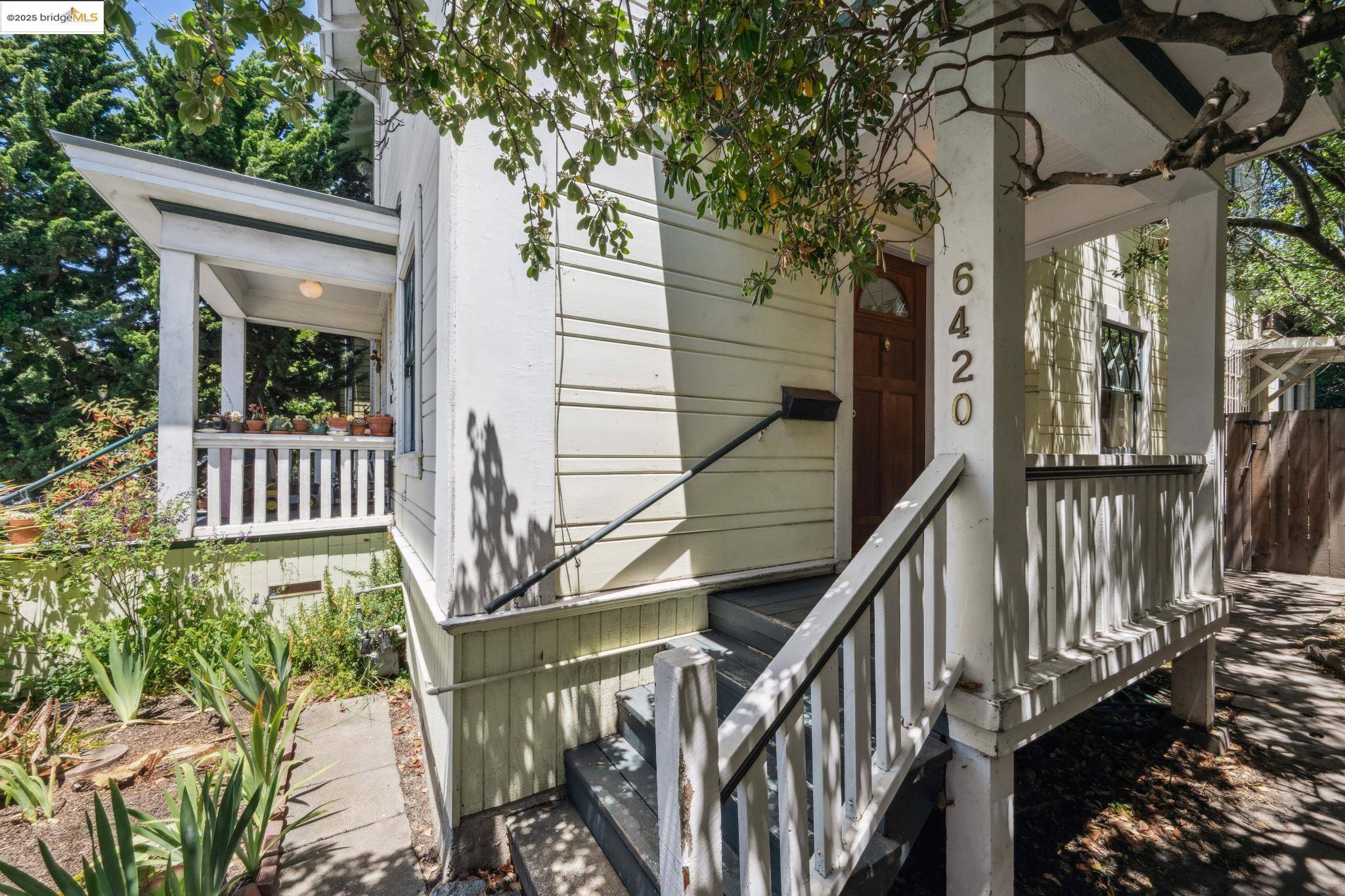 Oakland, CA 94609,6420 Irwin Ct #6420
