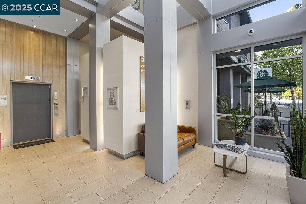 Walnut Creek, CA 94596,1655 N CALIFORNIA #131