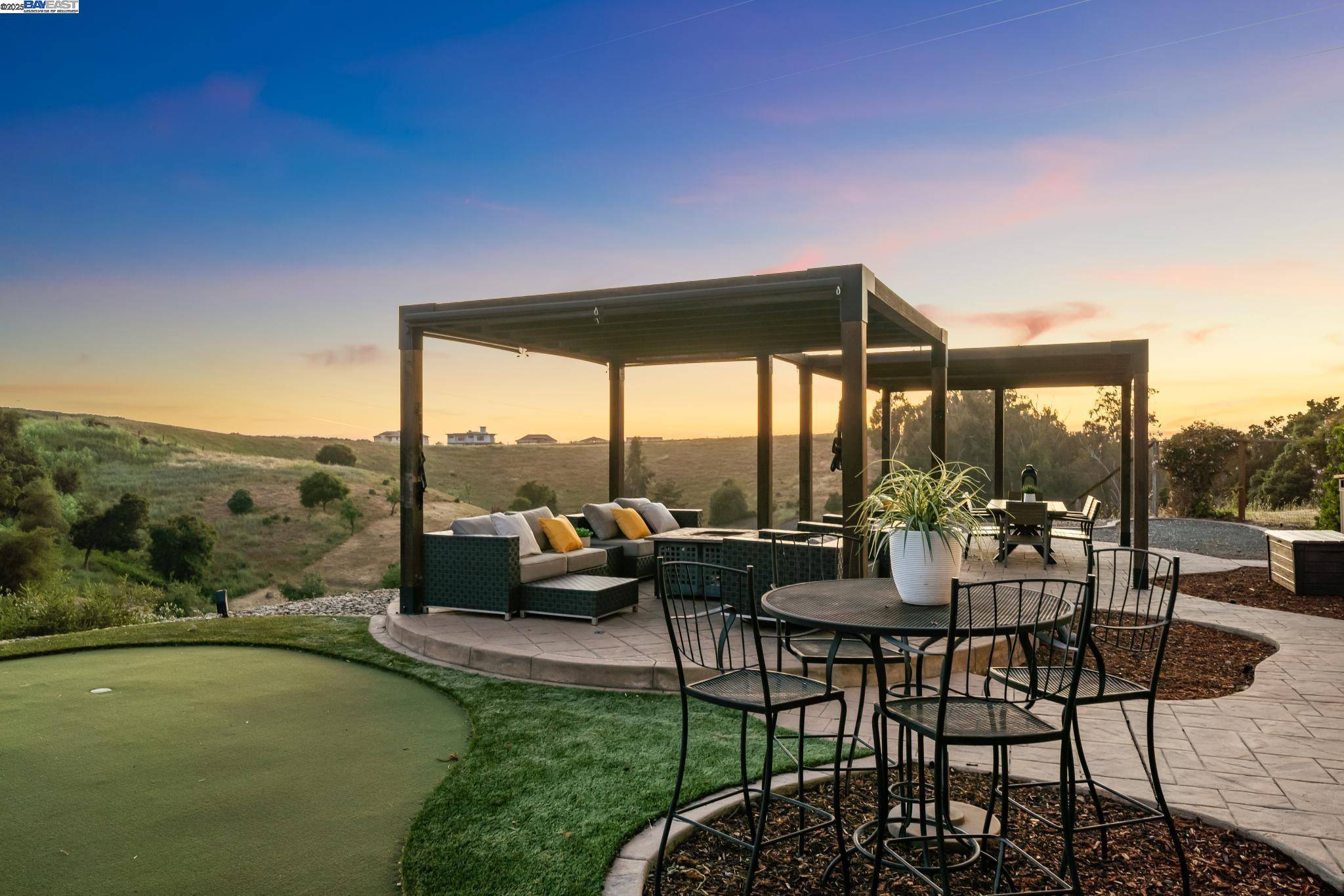 Castro Valley, CA 94542,3879 Blackstone Ct