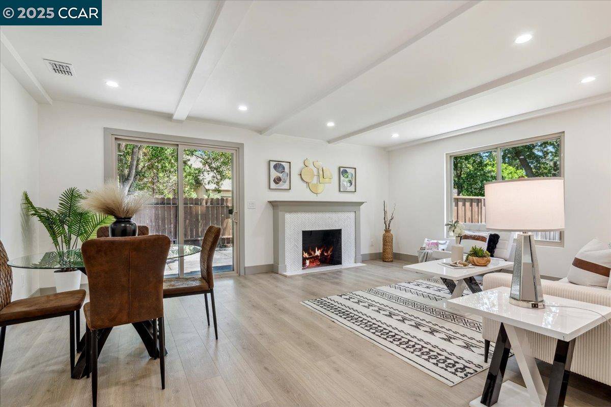 Walnut Creek, CA 94598,1099 W Holly Drive