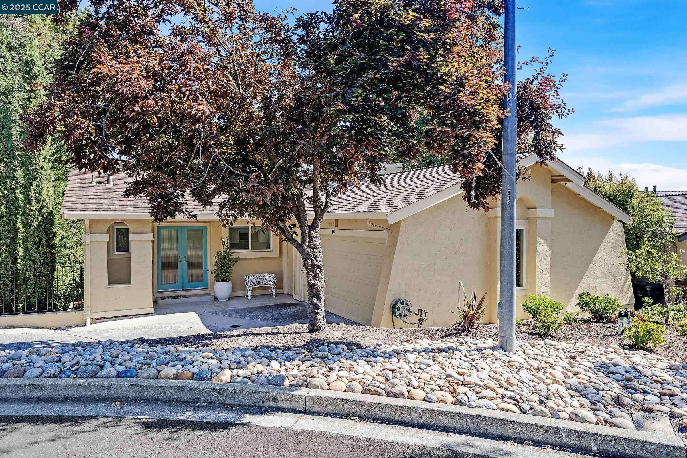 Pleasant Hill, CA 94523,14 Saint Louis Ln