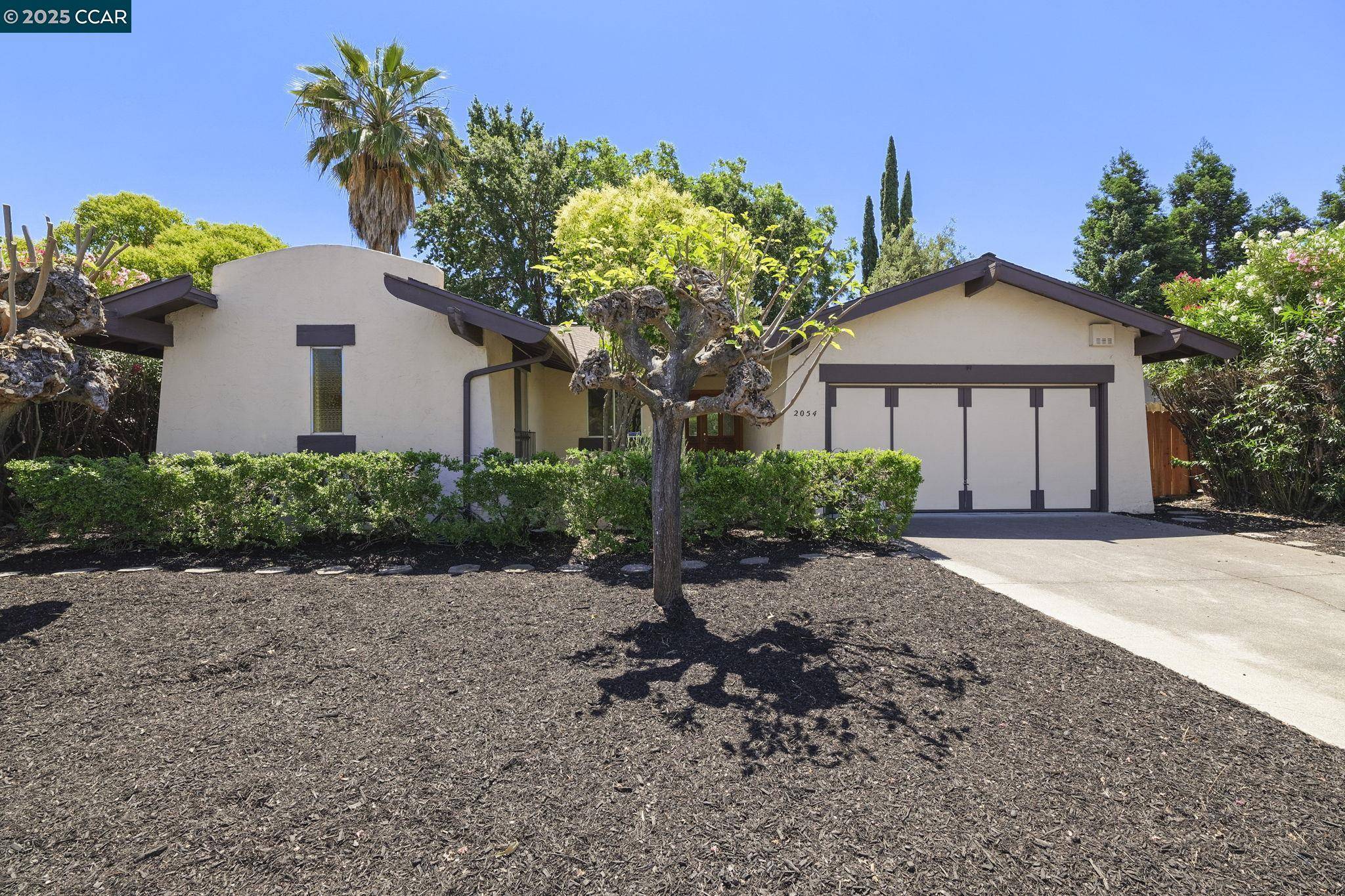 Concord, CA 94518,2054 Newton Way