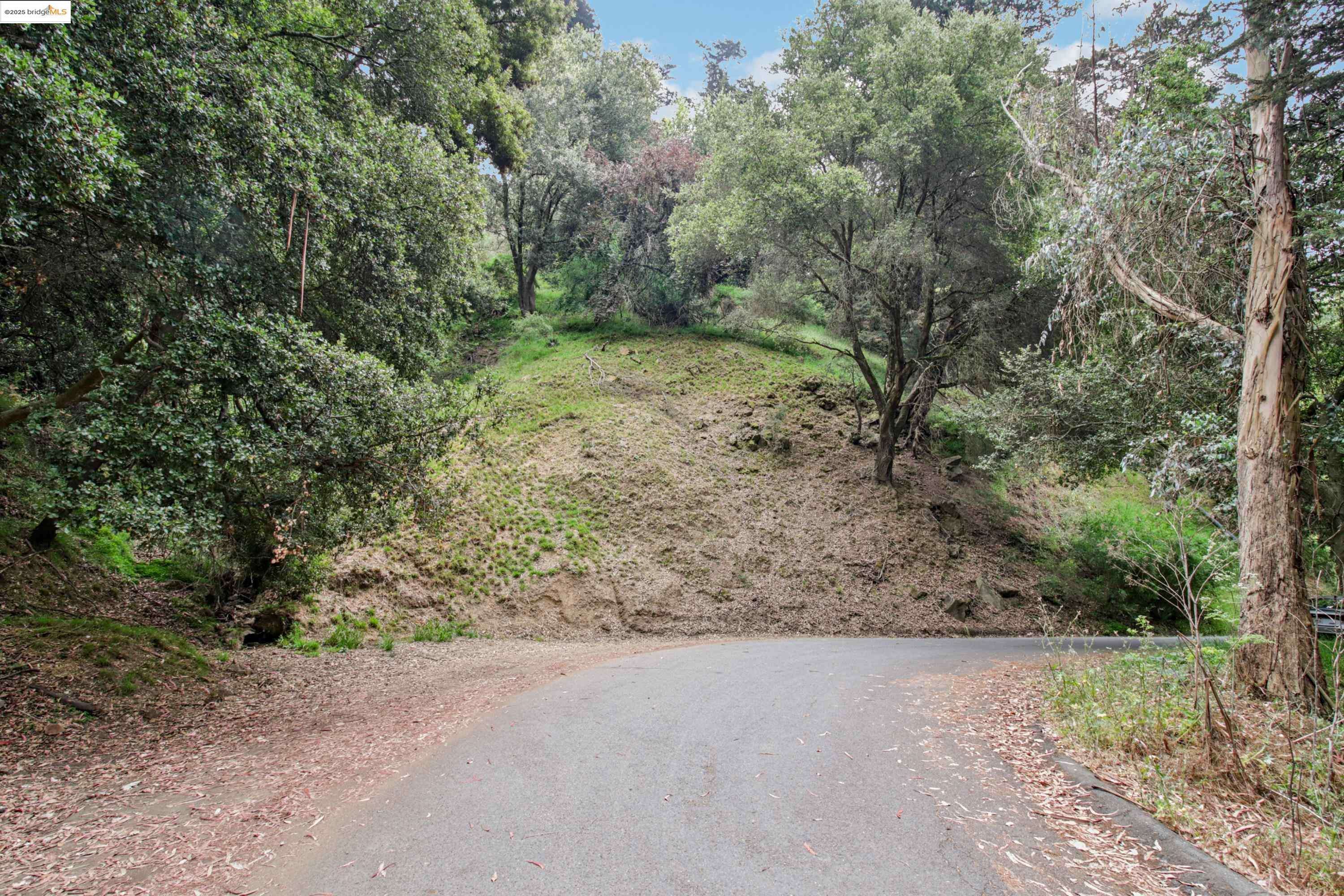 Oakland, CA 94603,Girvin Dr