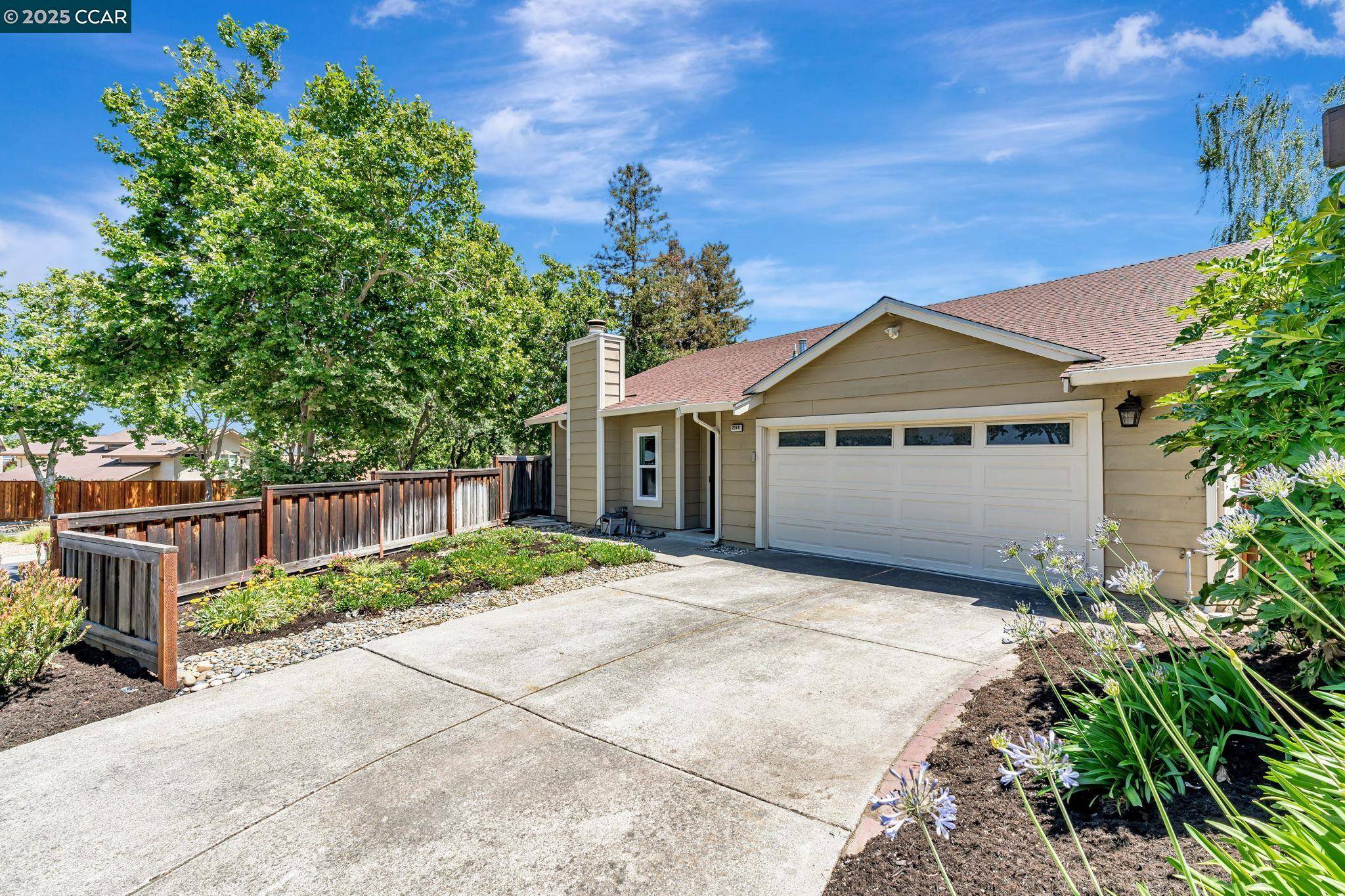 Martinez, CA 94553,2316 Lake Park Ct