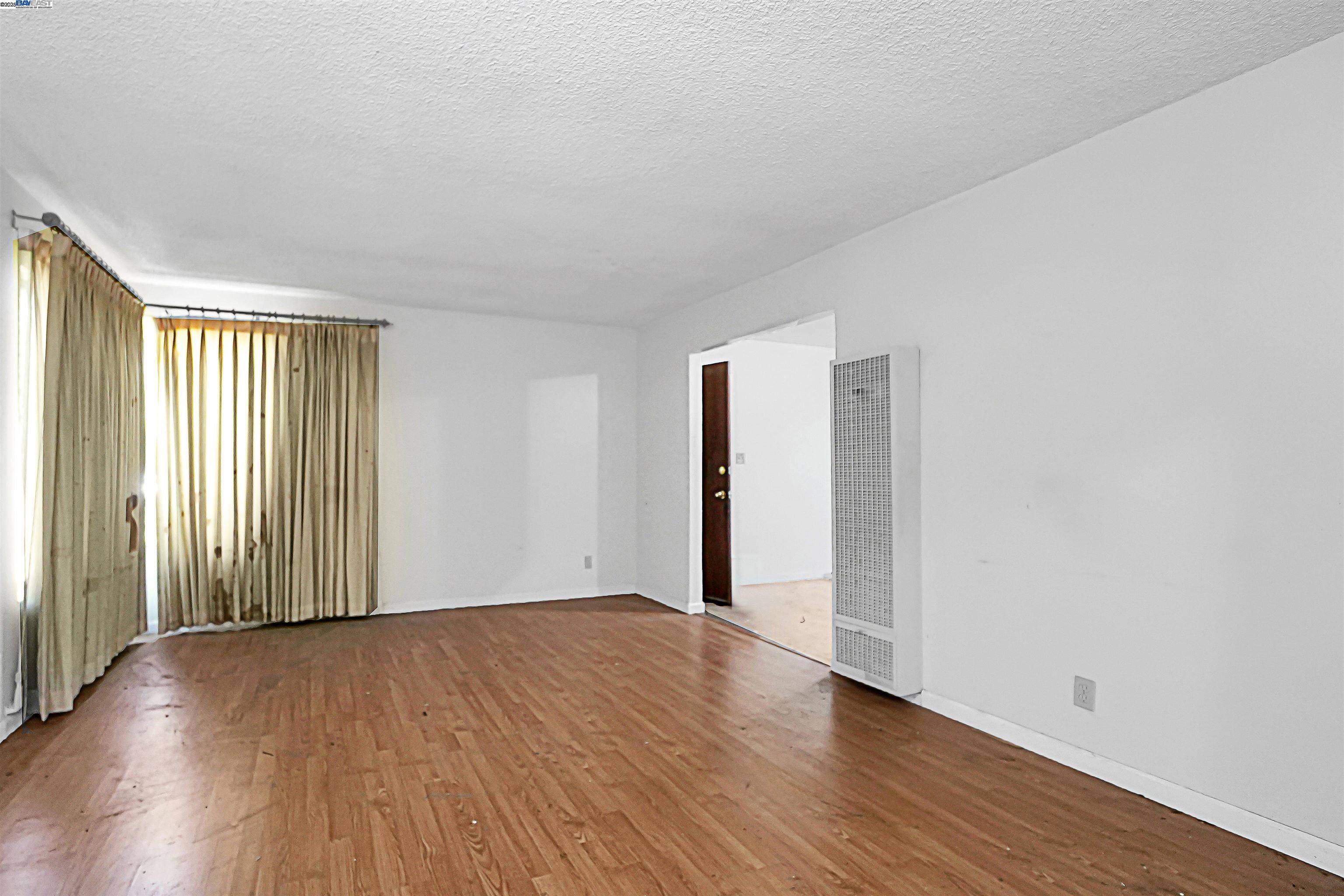 Oakland, CA 94603,970 92nd Ave