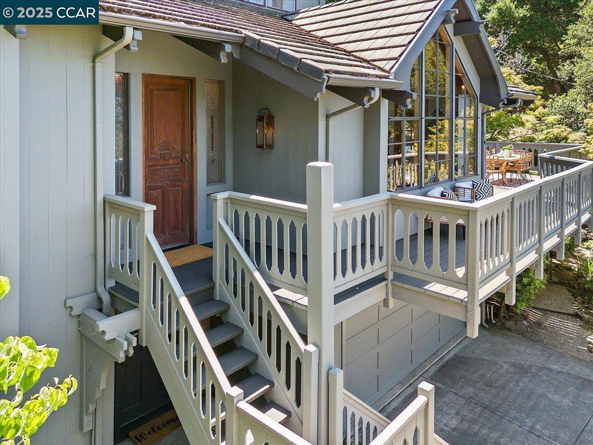 Orinda, CA 94563,357 El Toyonal