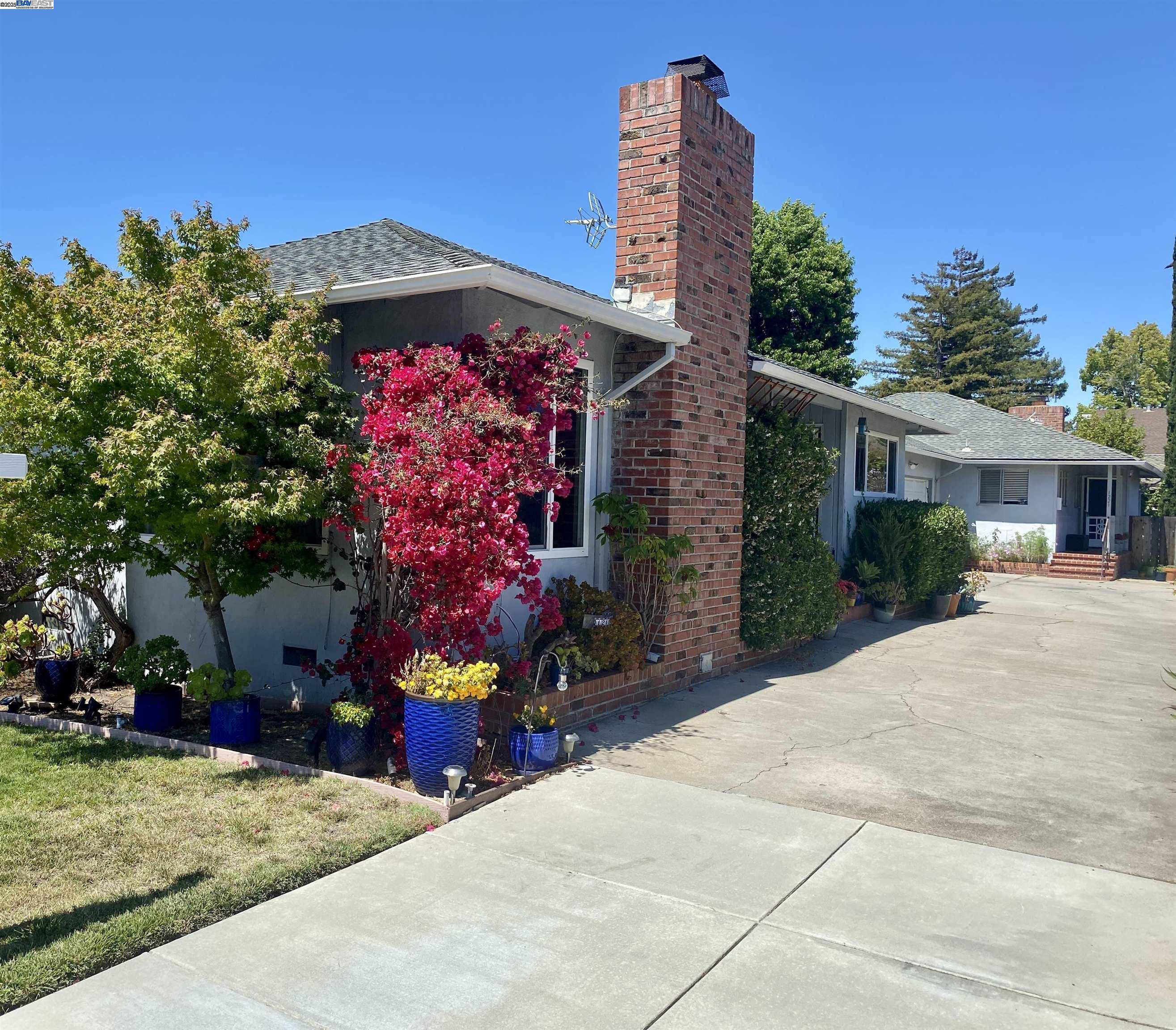 San Mateo, CA 94402,1219 Maple St