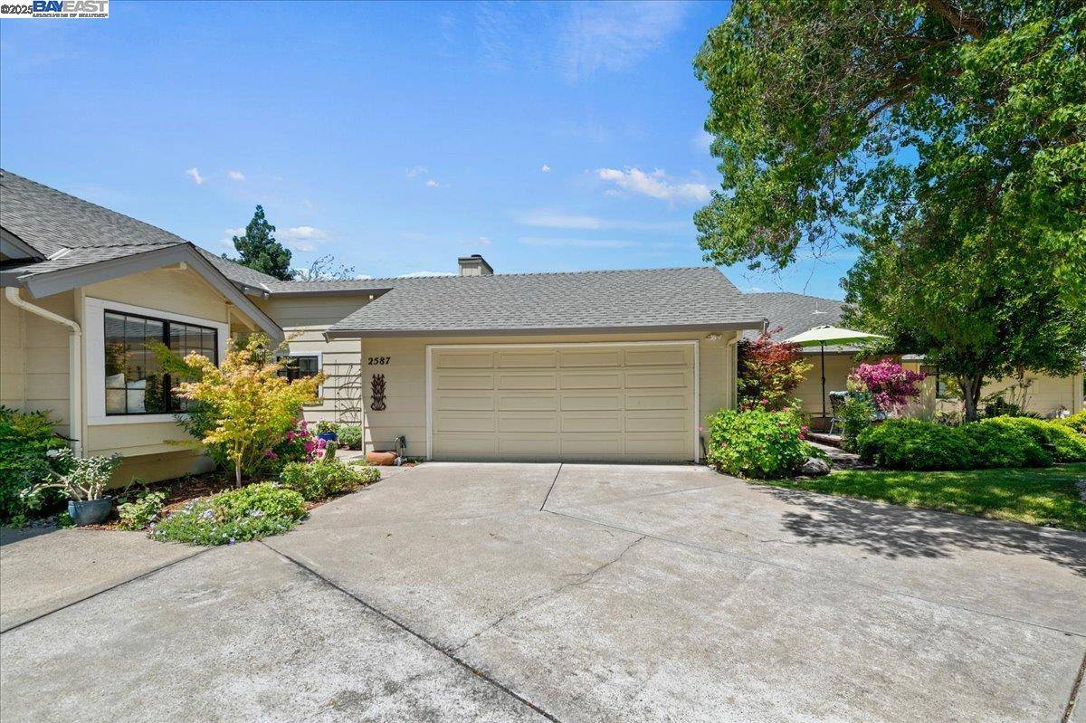 Livermore, CA 94550,2587 Chablis Way