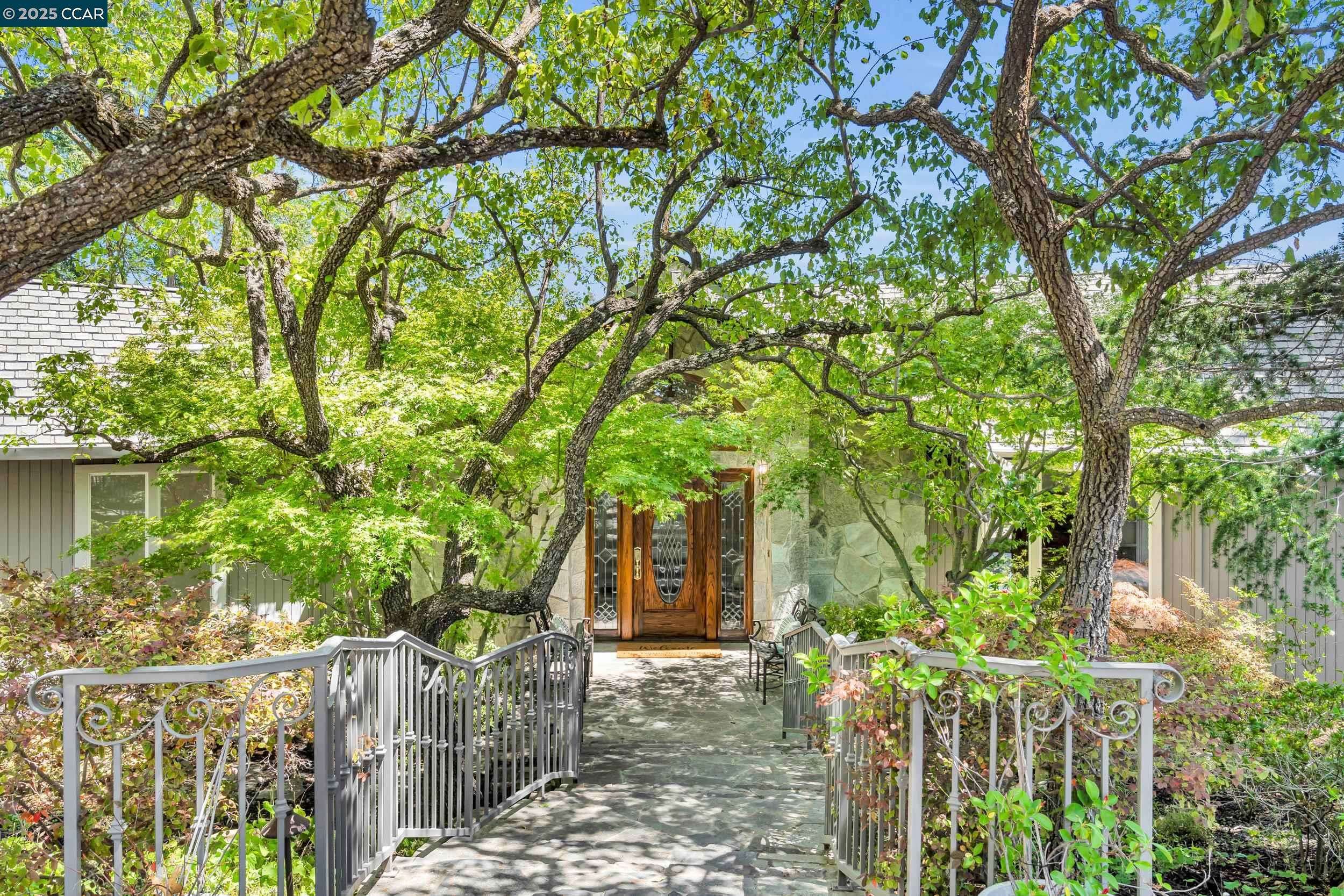 Diablo, CA 94528,135 El Nido Ct
