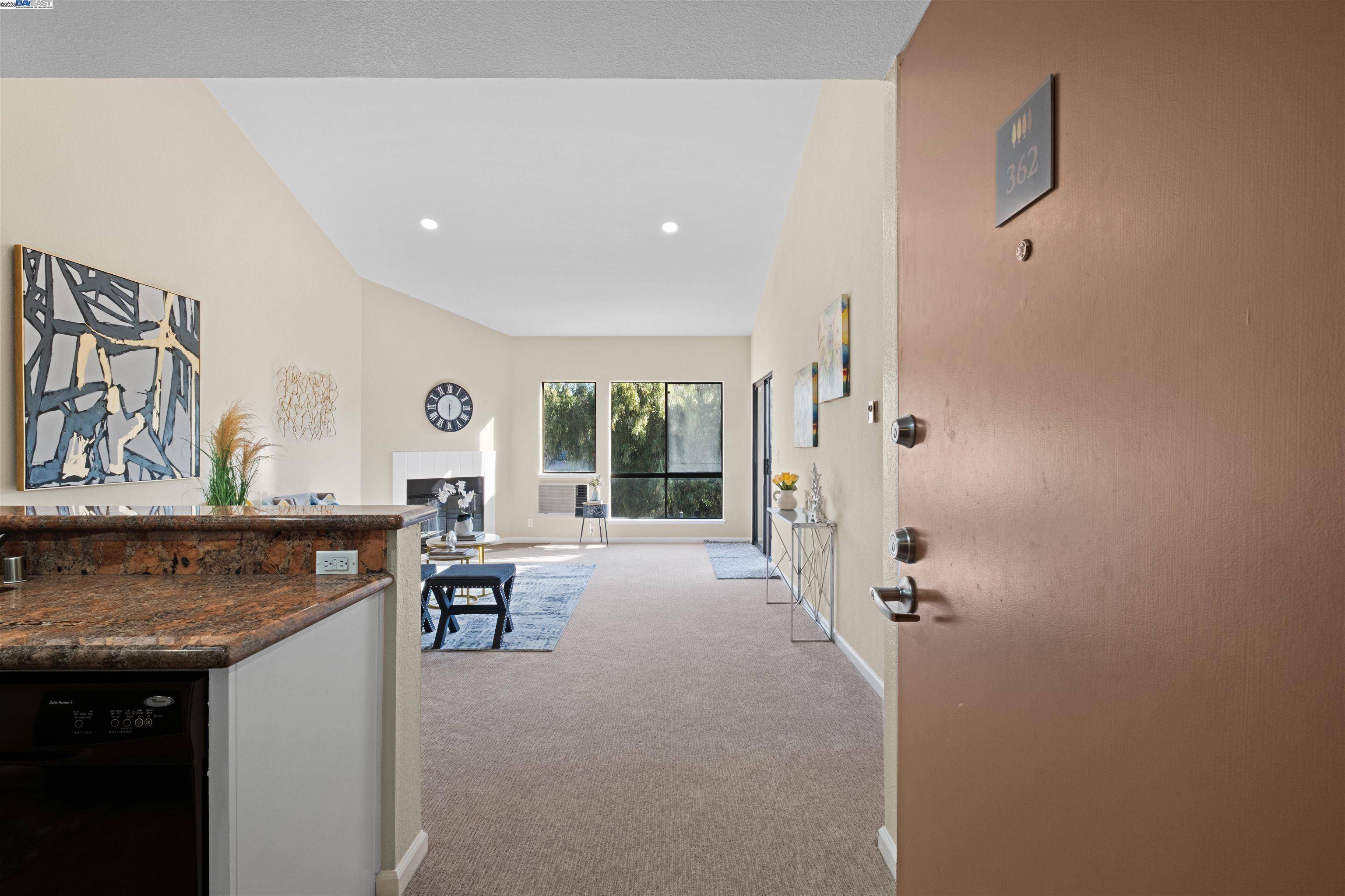 Fremont, CA 94538,39219 Guardino Dr #362