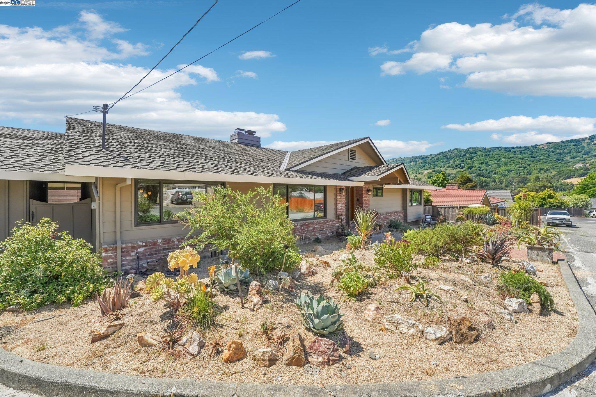 El Sobrante, CA 94803,24 Archery Ct