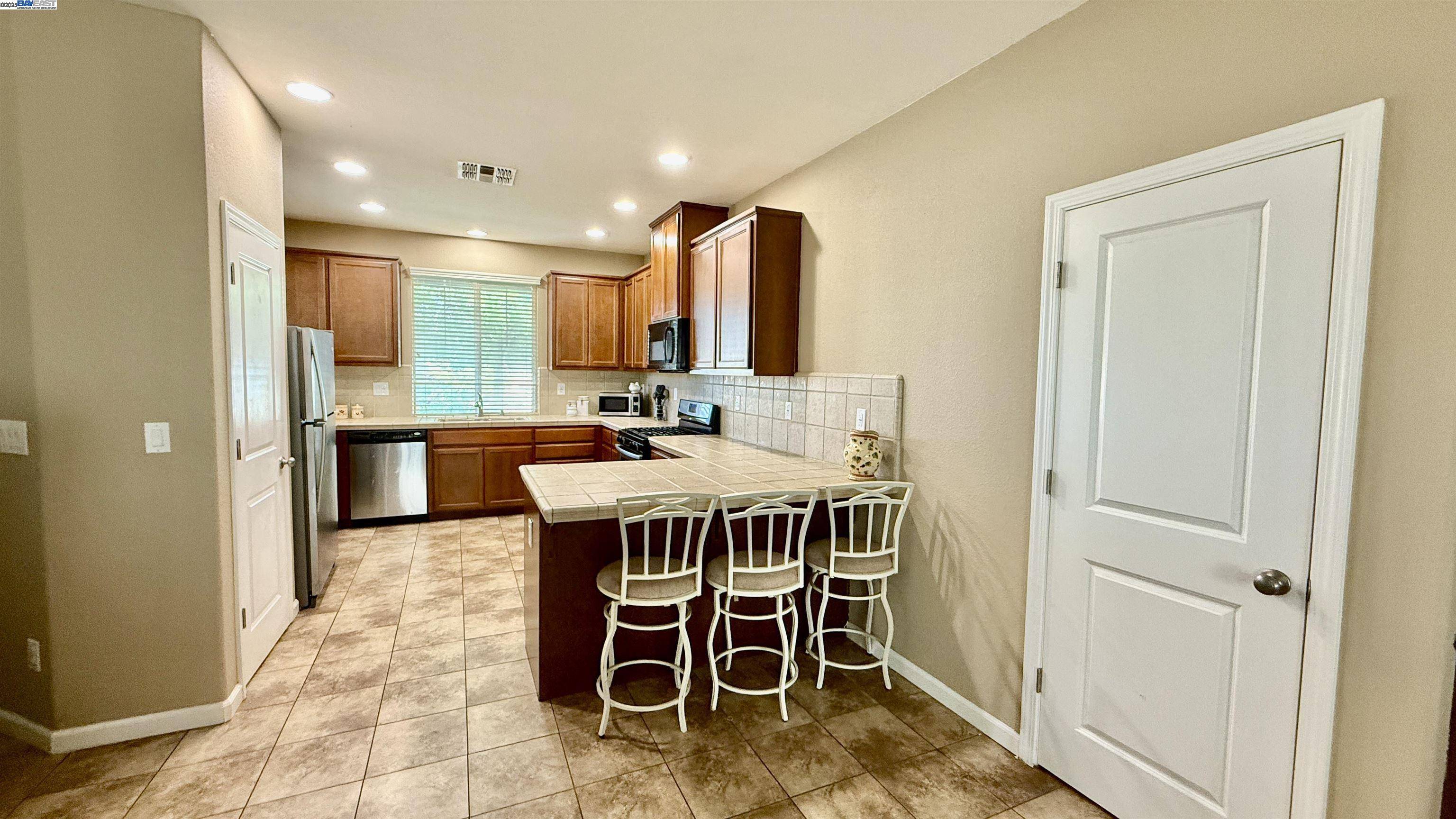 Manteca, CA 95337,1431 PACO WAY