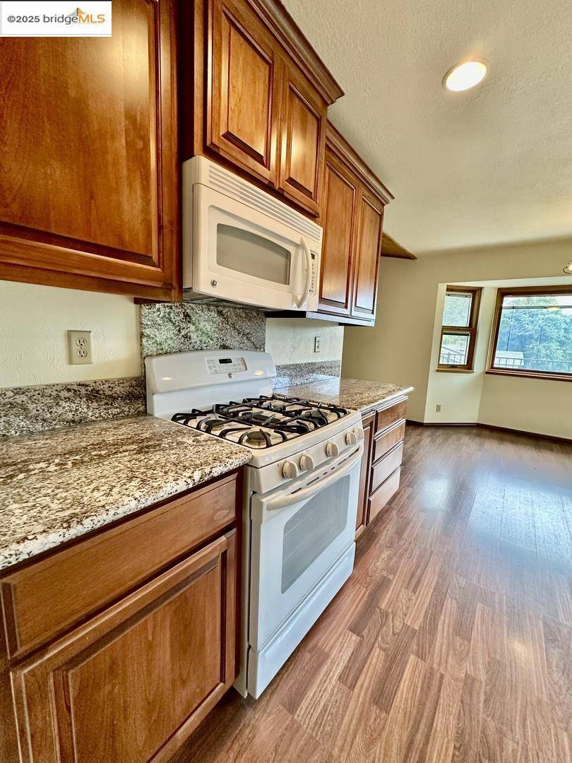 Sonora, CA 95370,21714 El Oso WAY
