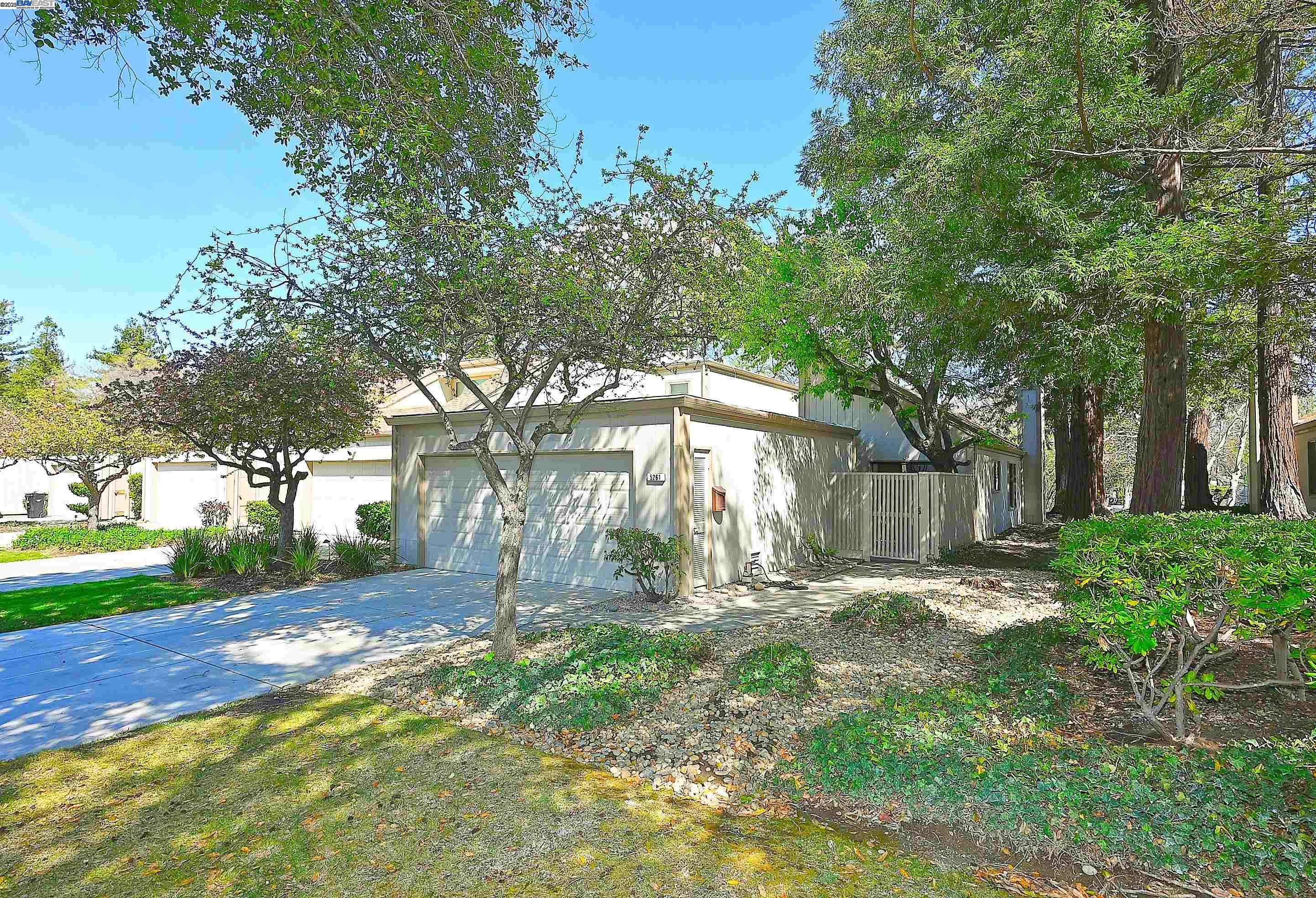 Pleasanton, CA 94566,5261 Springdale Ave