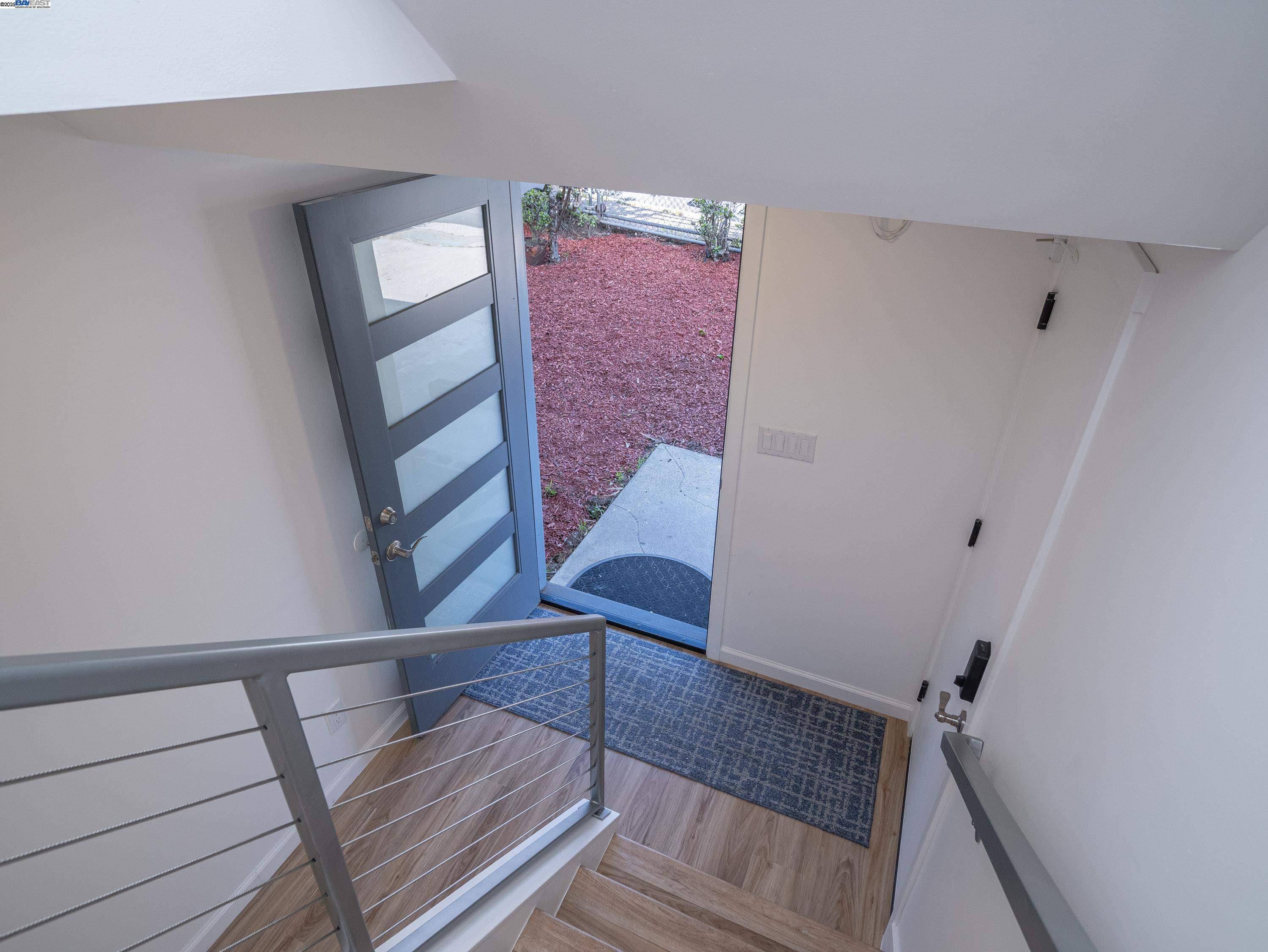 Pacifica, CA 94044,532 Heathcliff Dr