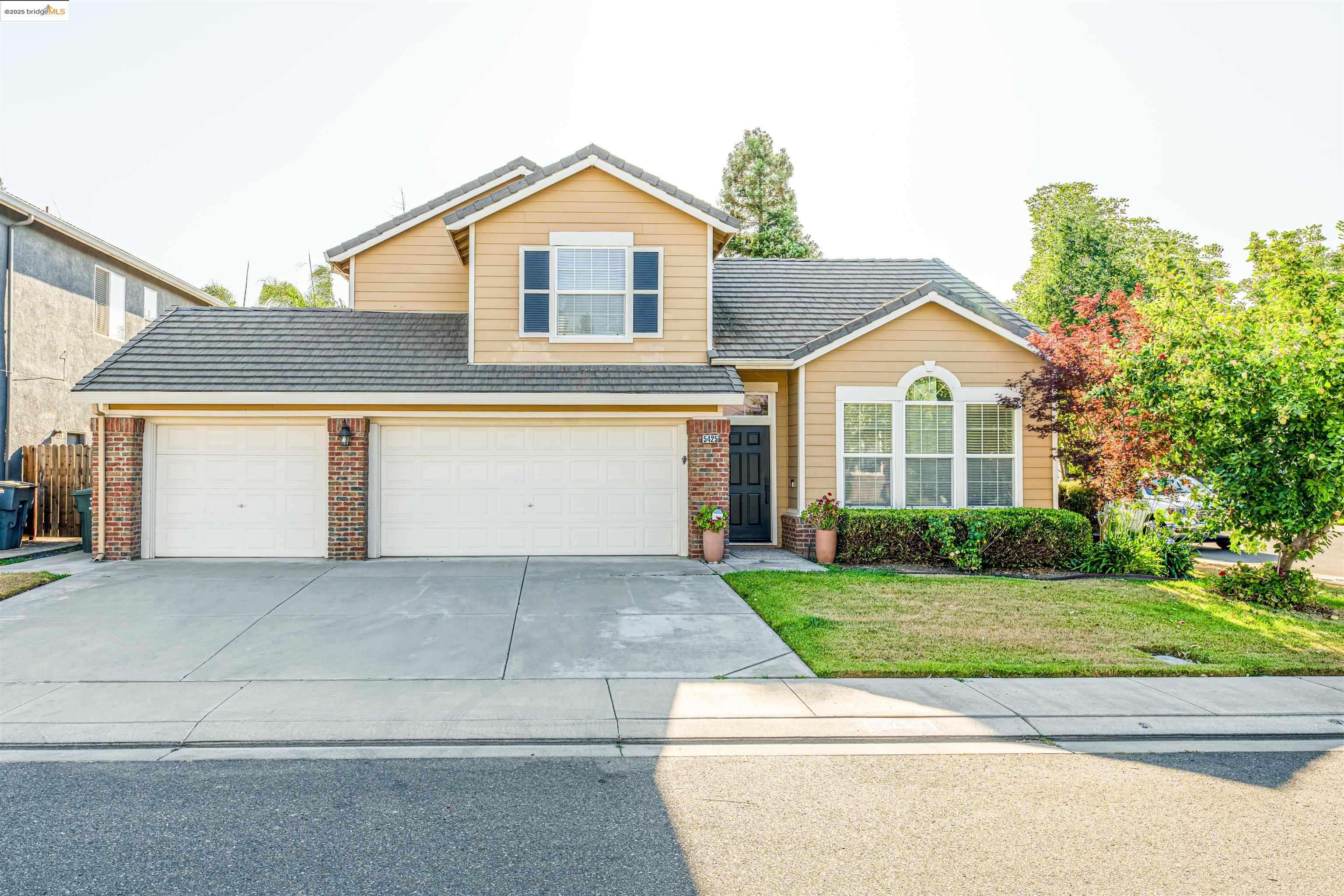 Riverbank, CA 95367,5425 Spur St