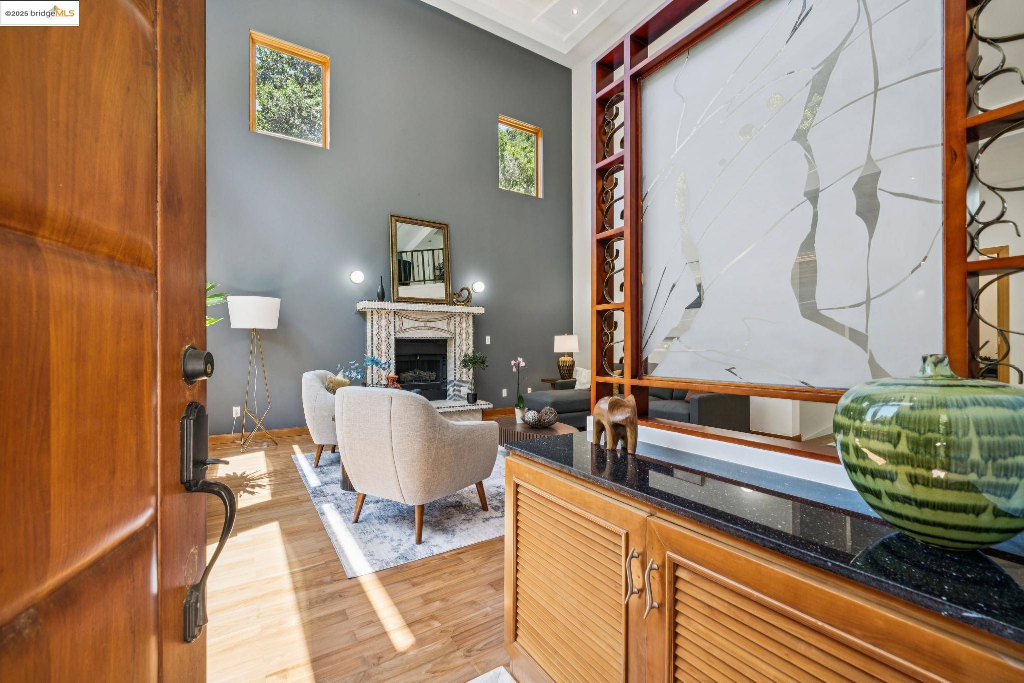 Berkeley, CA 94705,7723 Claremont Ave