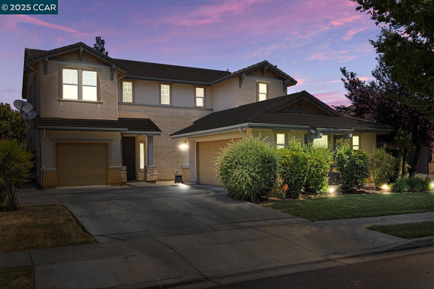 Patterson, CA 95363,1117 Van Gogh Lane