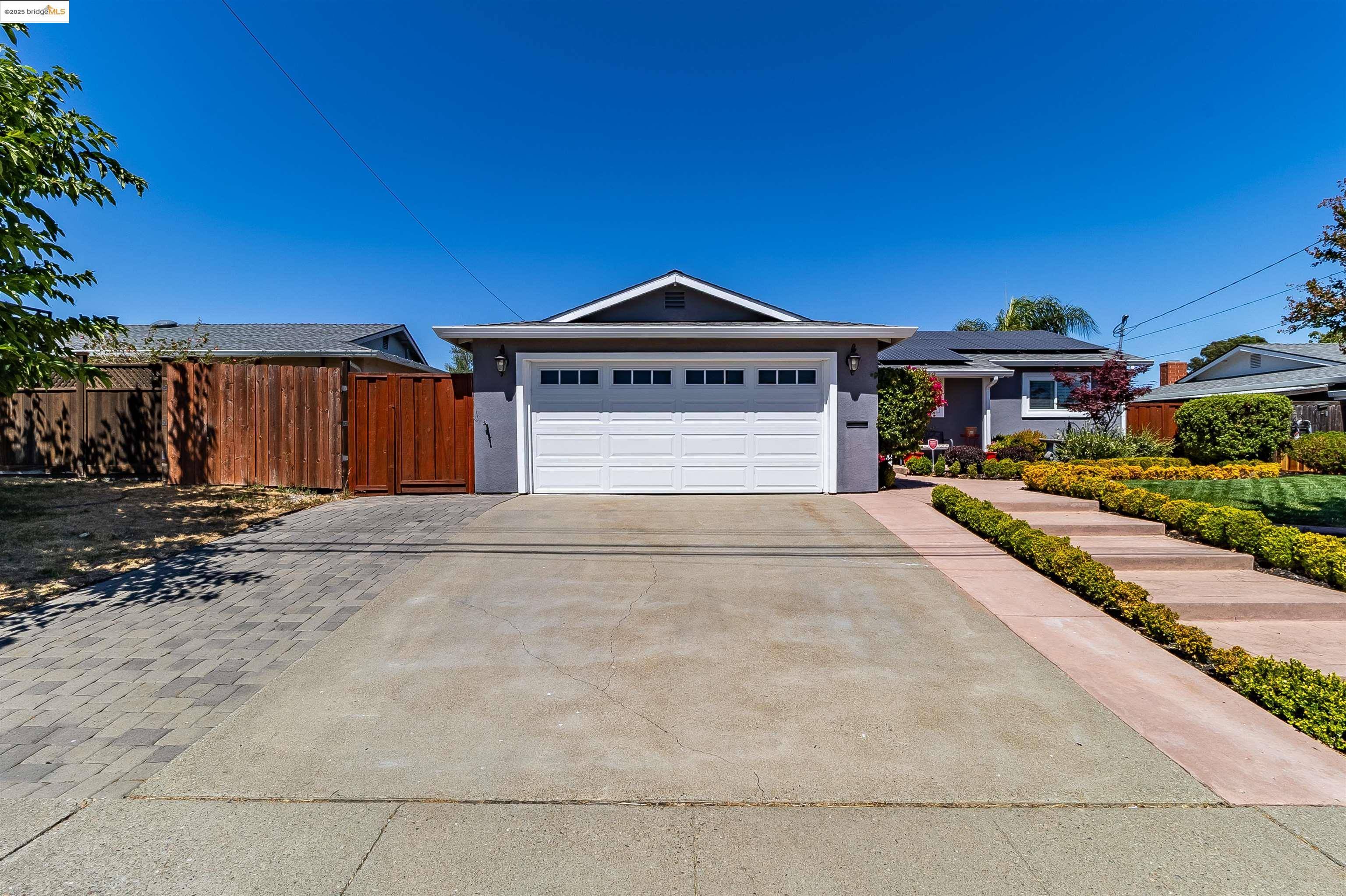Martinez, CA 94553,1955 Sequoia Dr