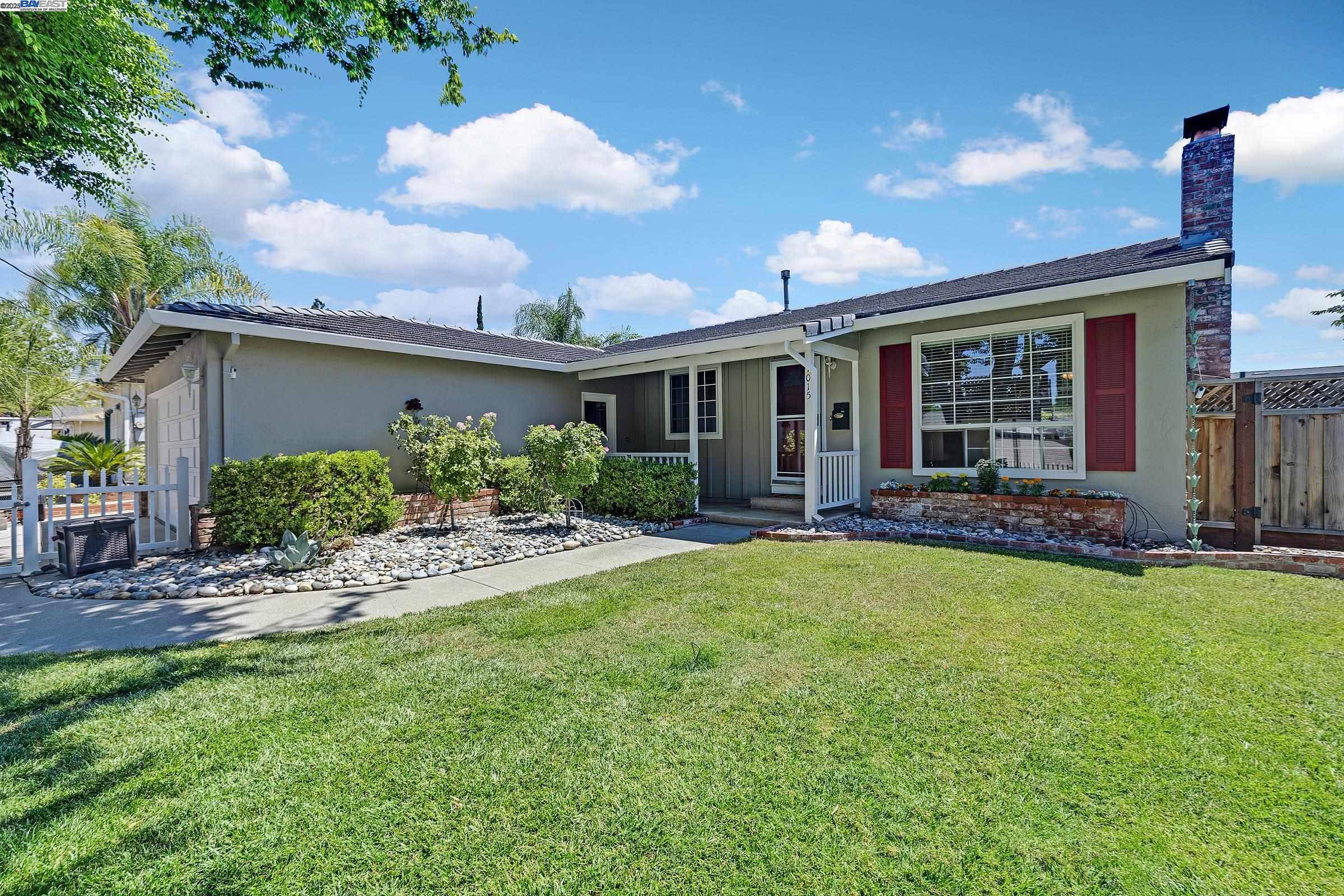 Livermore, CA 94550,1015 Redondo Way