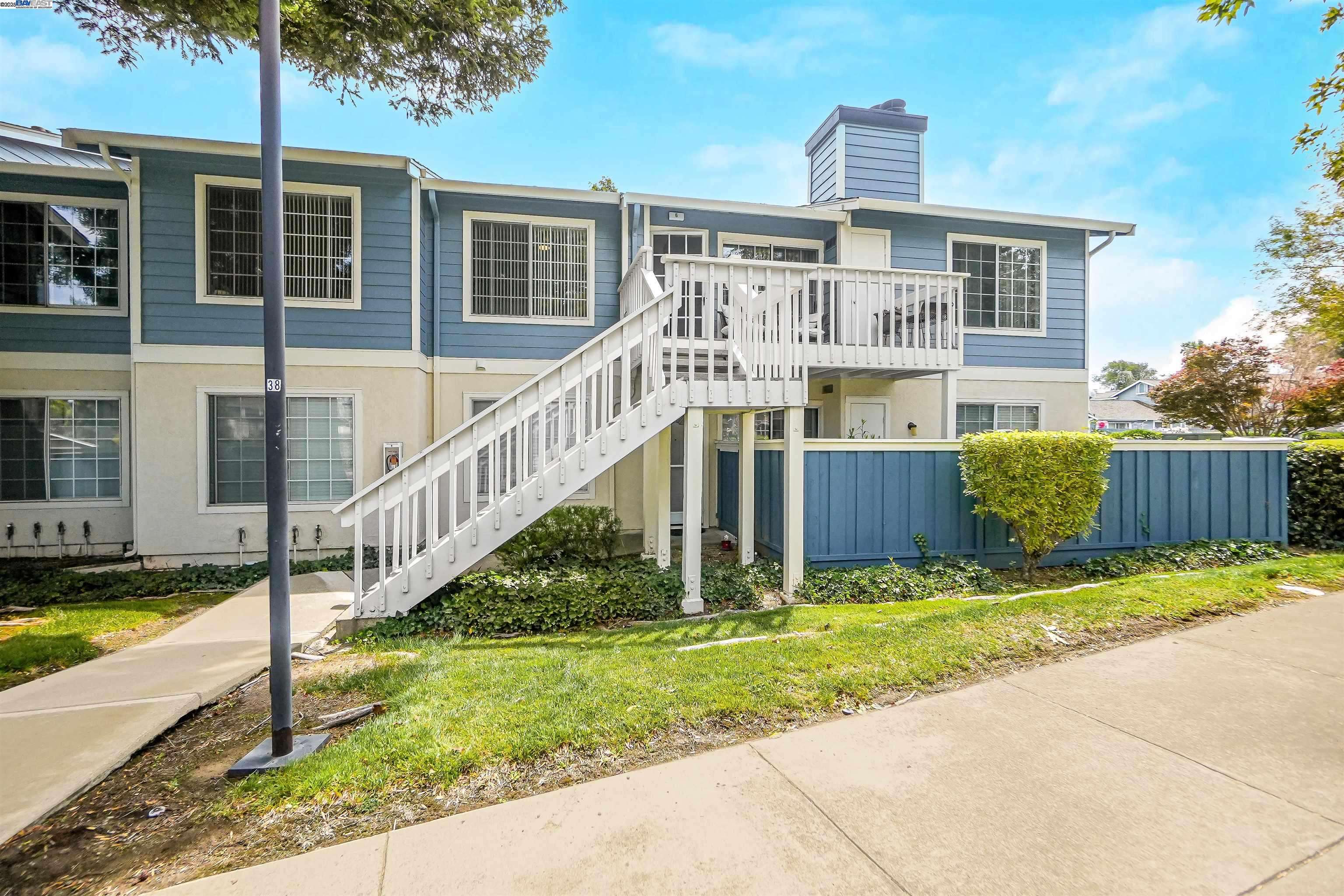 Hercules, CA 94547,6 Glenwood