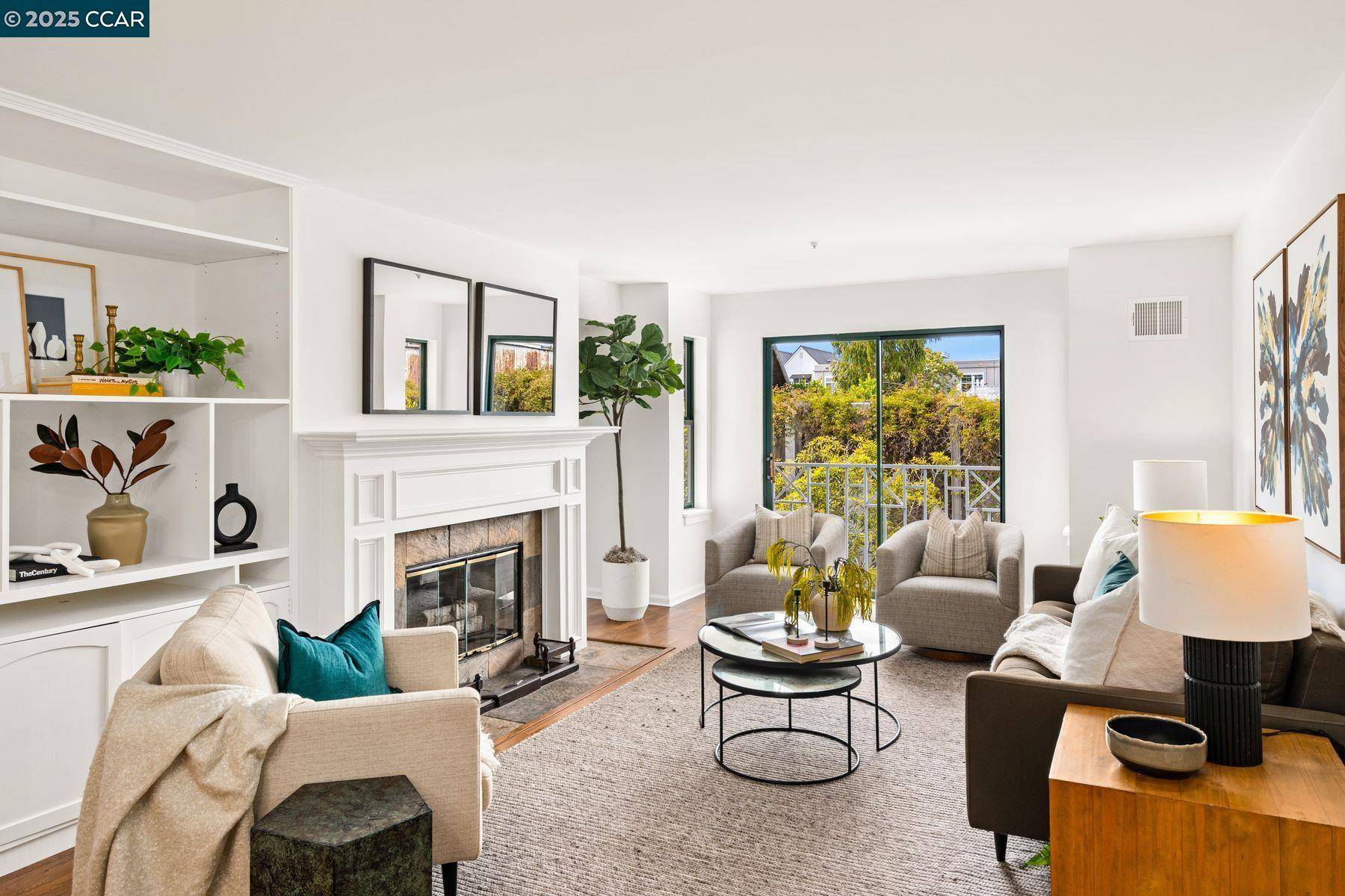 San Francisco, CA 94133,650 Chestnut Street #205