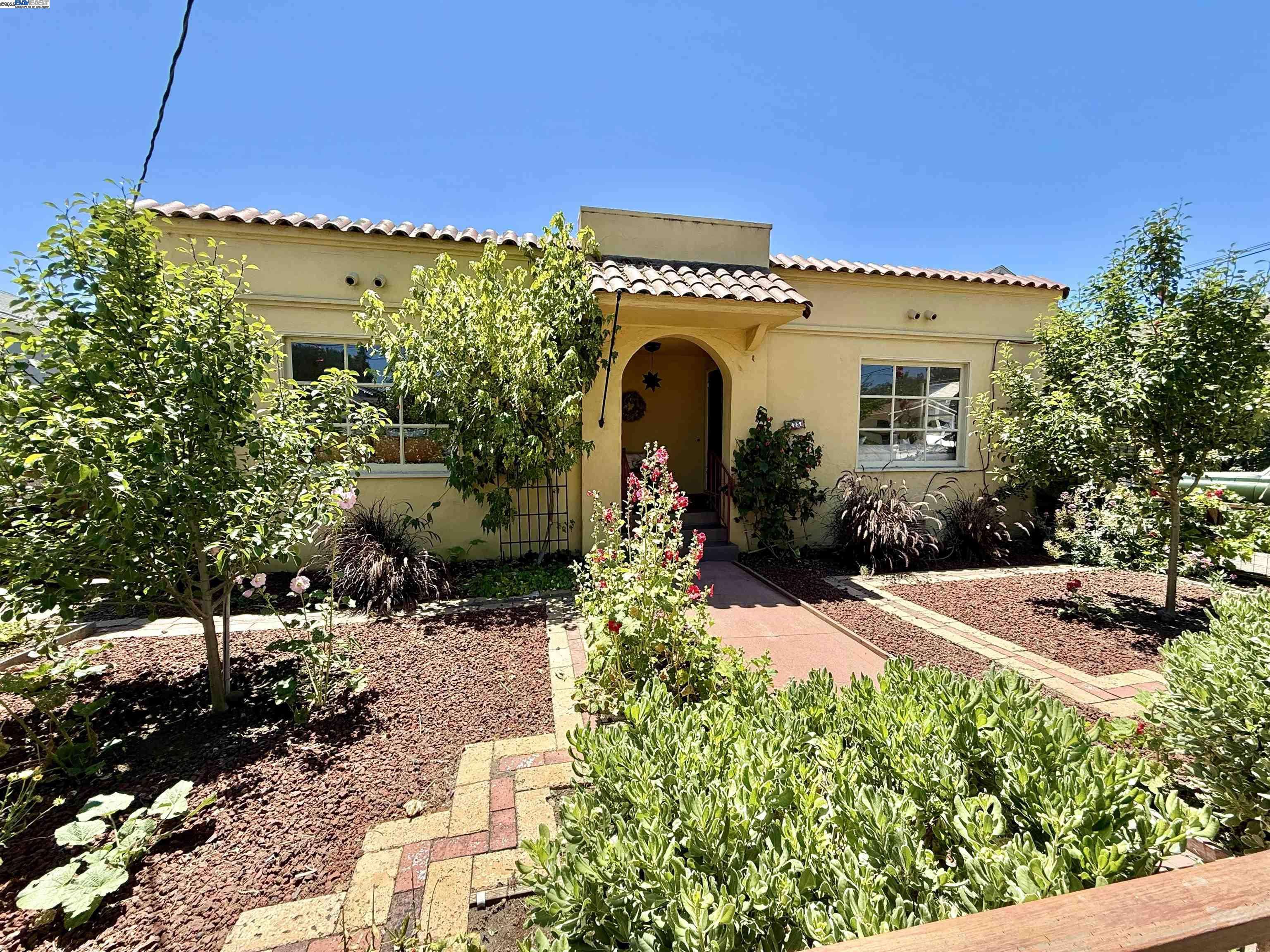 San Leandro, CA 94577,725 Joaquin Ave