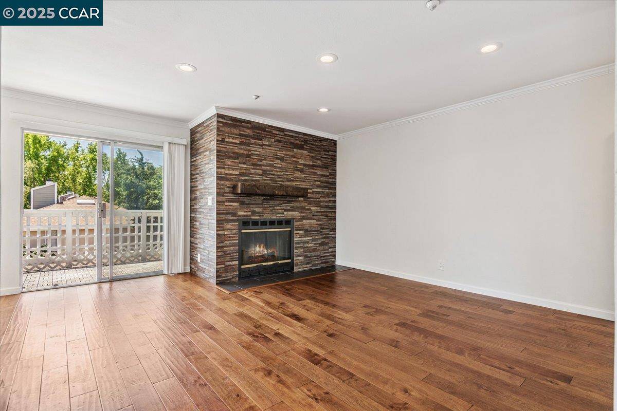 Walnut Creek, CA 94597,2607 Oak Rd #F