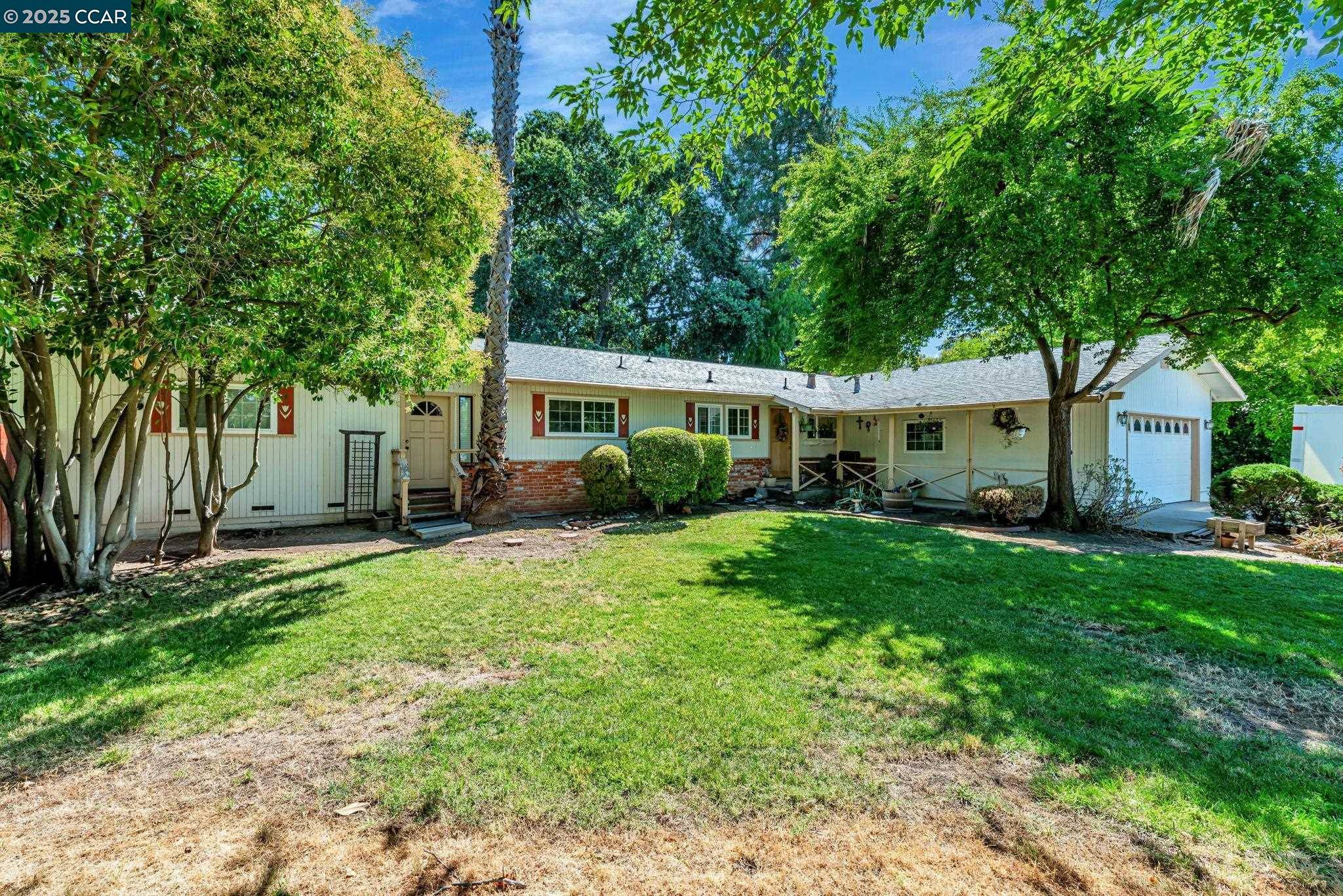 Concord, CA 94518,1971 Emerald St
