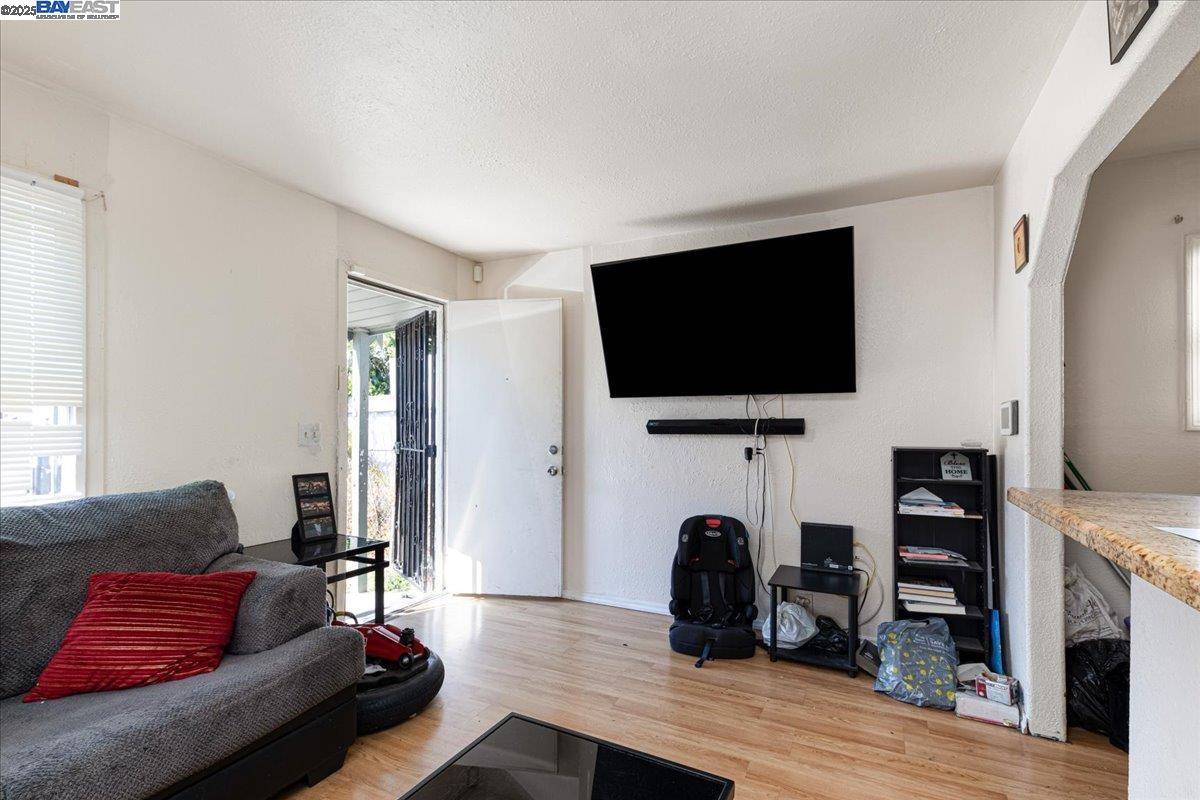 Oakland, CA 94621,1058 71st Ave