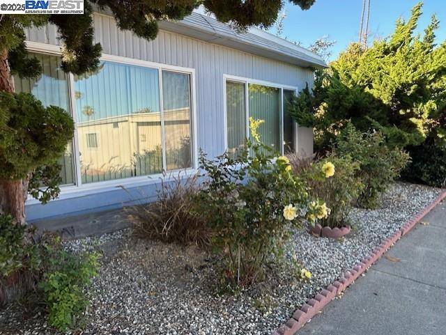 Union City, CA 94587,198 Hawaii Circle