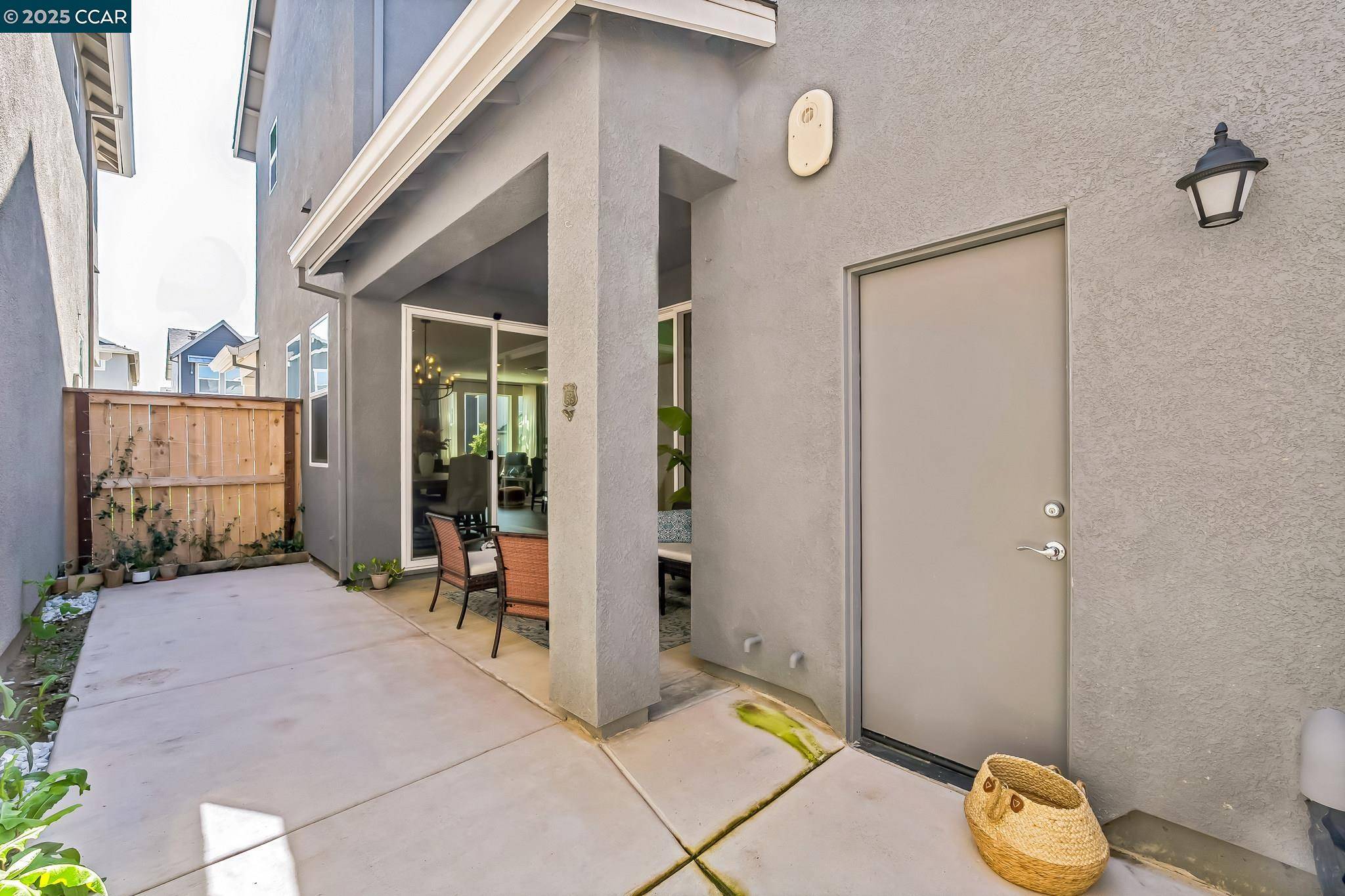 Sacramento, CA 95833,2940 wheat grass street