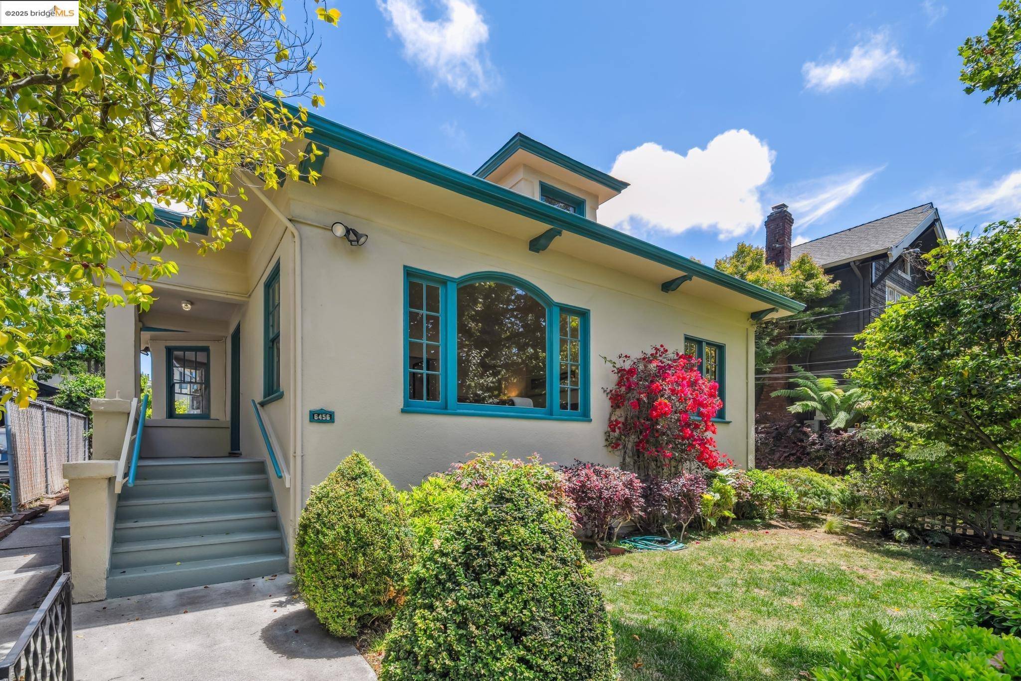Oakland, CA 94618,6456 Hillegass Ave