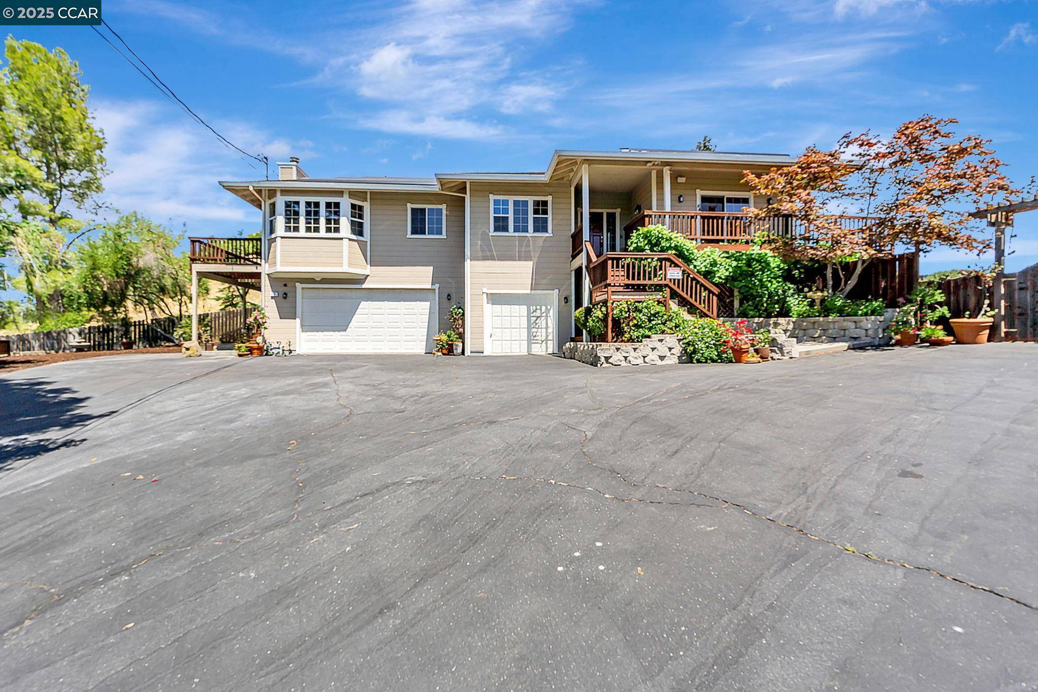 Walnut Creek, CA 94598,631 La Vista Rd