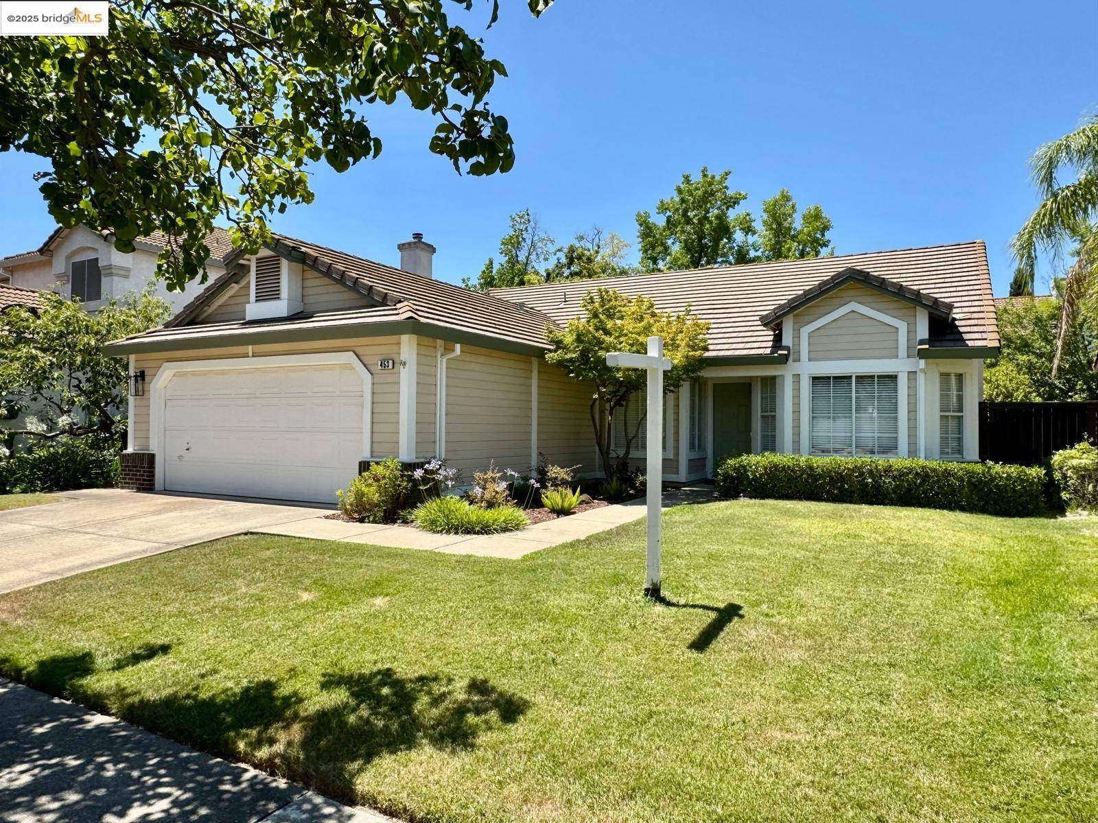 Roseville, CA 95678,453 Brennen Cir