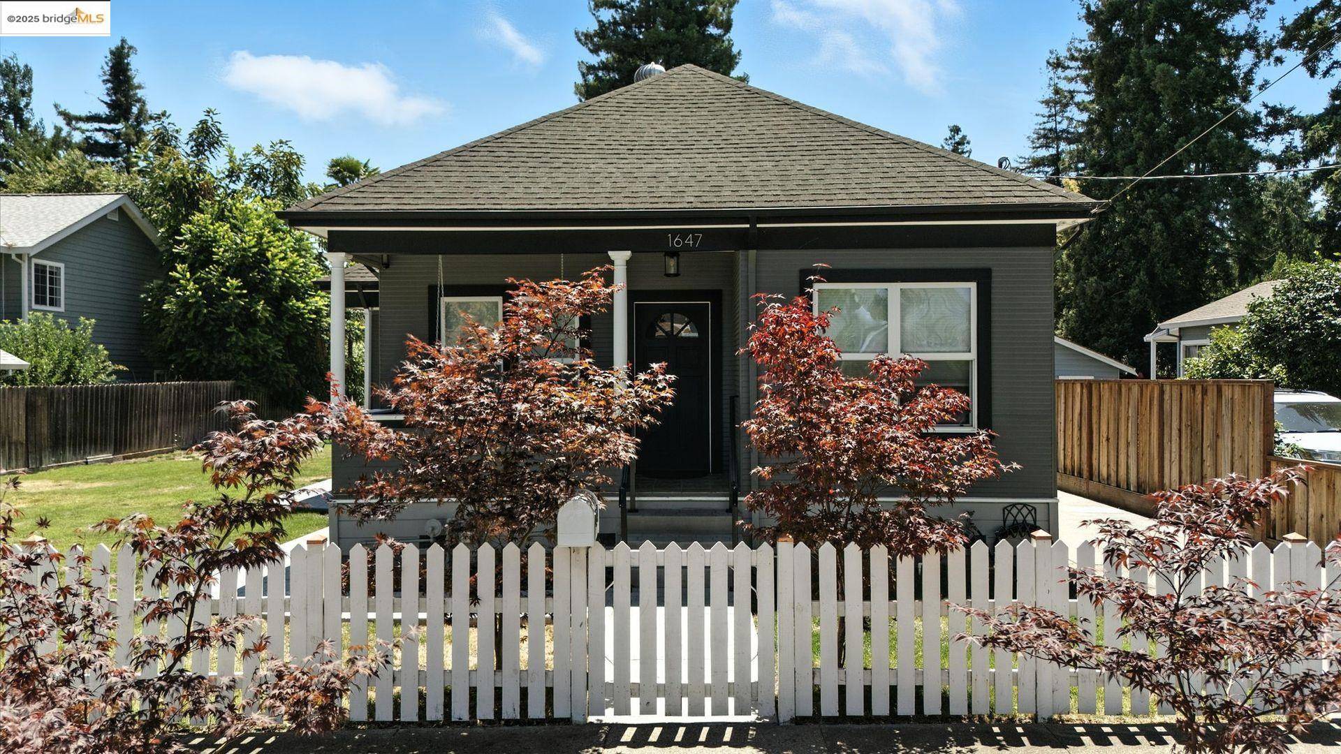 Napa, CA 94559,1647 B ST