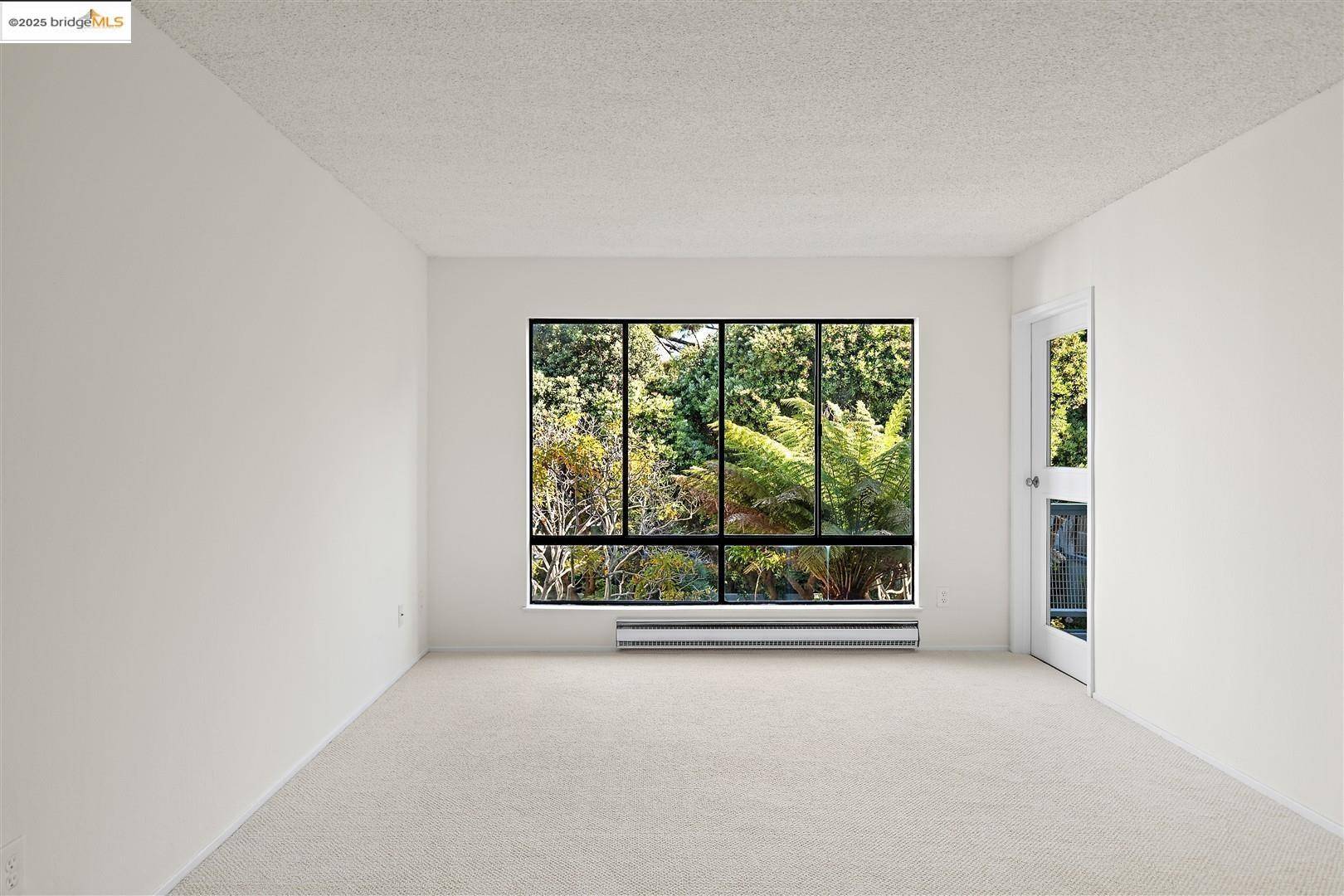 Emeryville, CA 94608,7 Commodore DR #A355