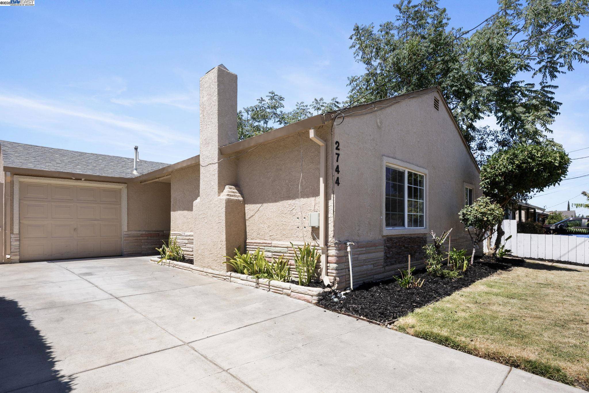 Antioch, CA 94509,2744 Capistrano St