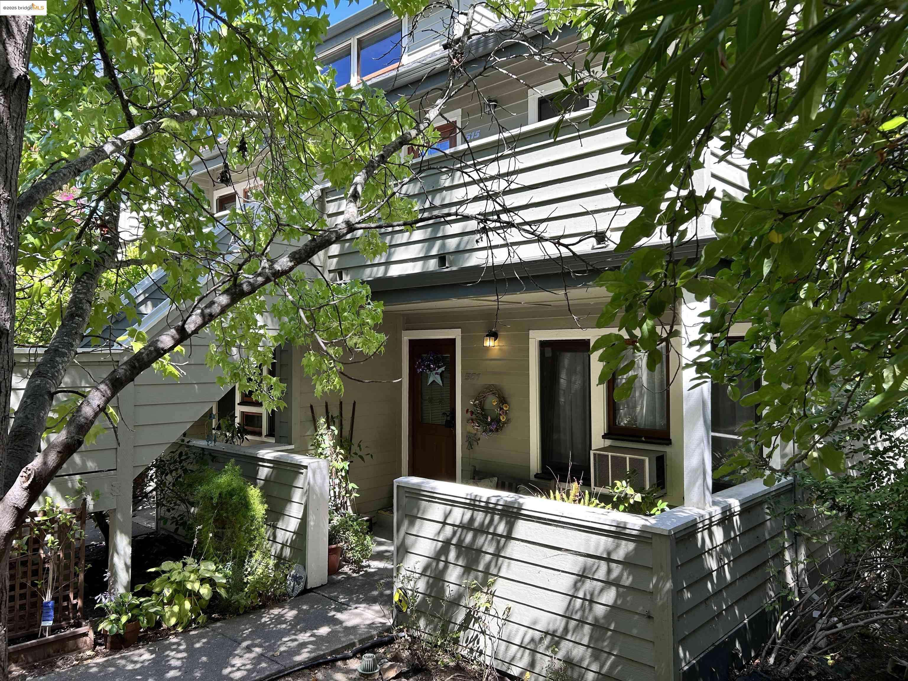 Pleasant Hill, CA 94523,500 Suntree Ln #501