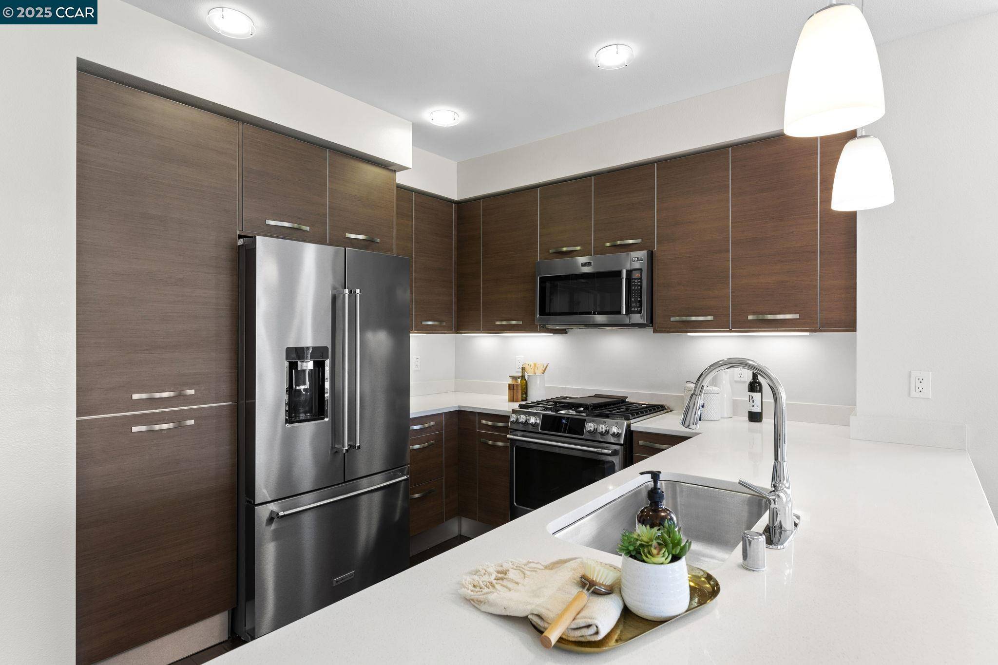 Walnut Creek, CA 94596,555 Ygnacio Valley Rd #222