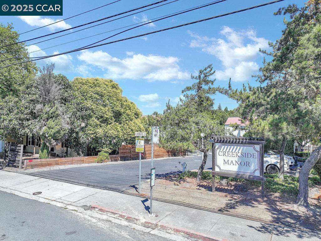 El Sobrante, CA 94803,130 Creekside Ct