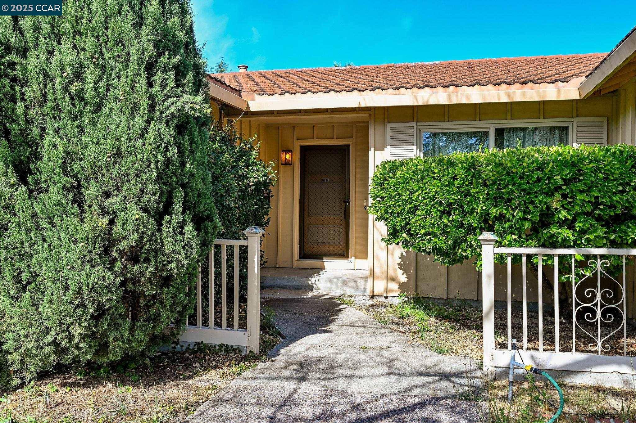 San Ramon, CA 94583,9887 Broadmoor Dr