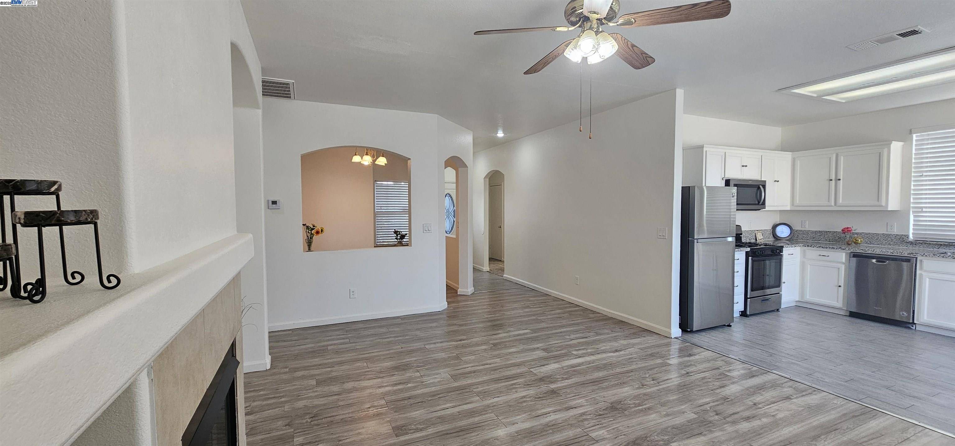 Delhi, CA 95315,16712 Sheffield St