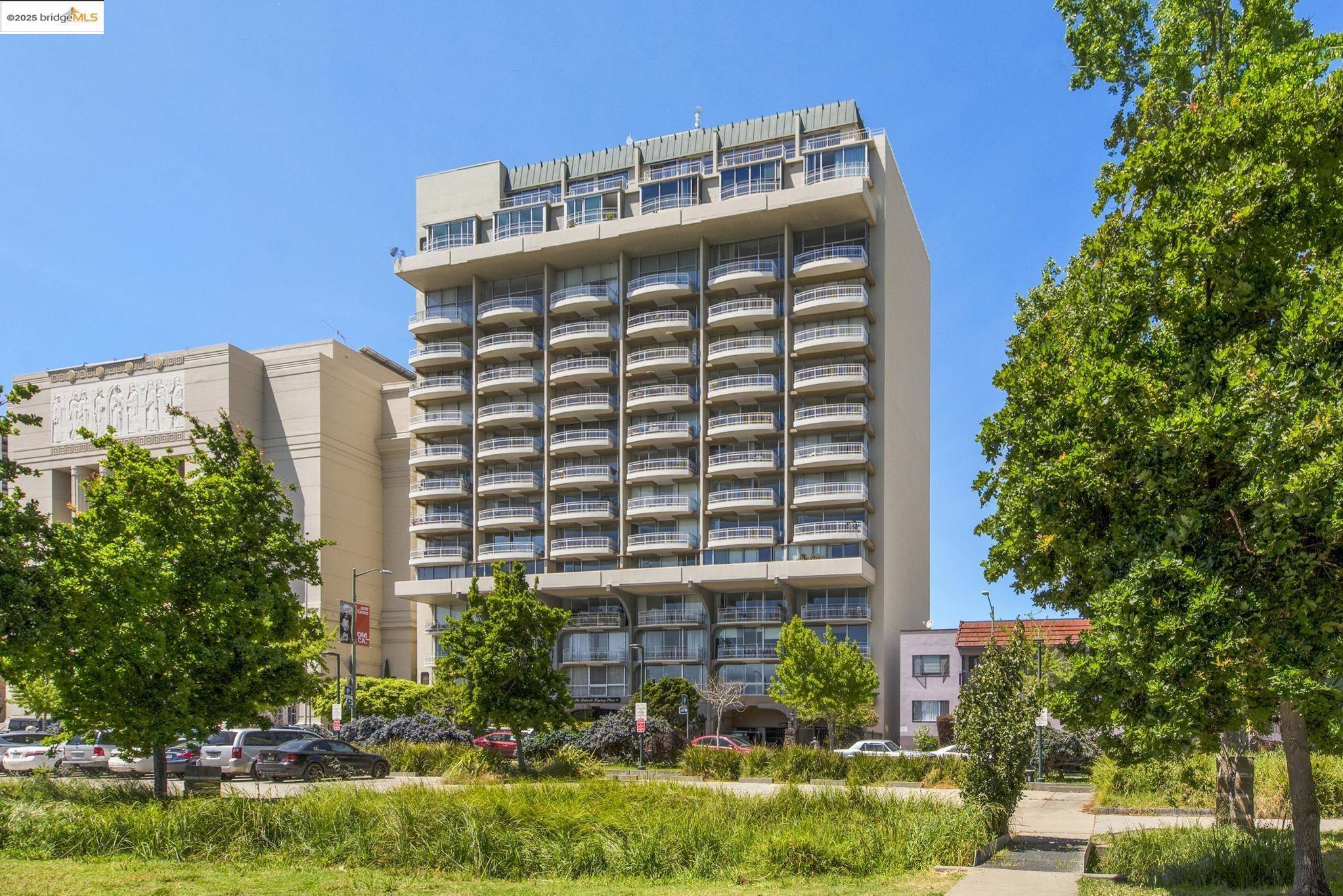 Oakland, CA 94612,1555 Lakeside Dr #190