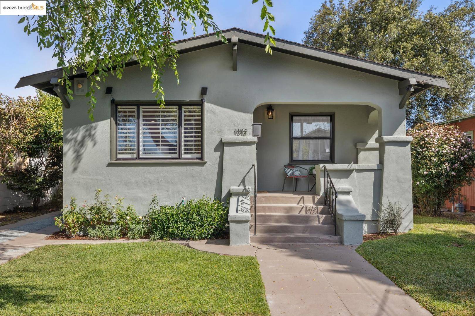 Berkeley, CA 94702,1313 Derby ST