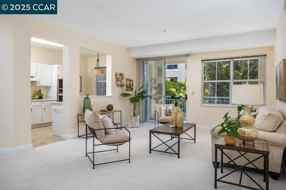Walnut Creek, CA 94595,1860 Tice Creek Dr #1227