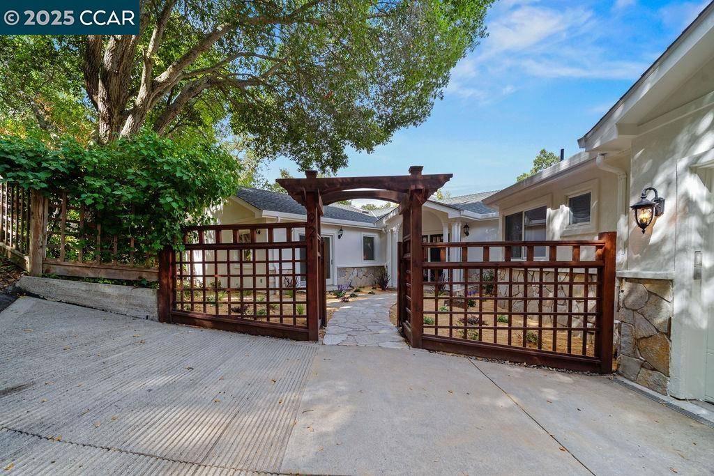 Lafayette, CA 94549,921 Foye Drive